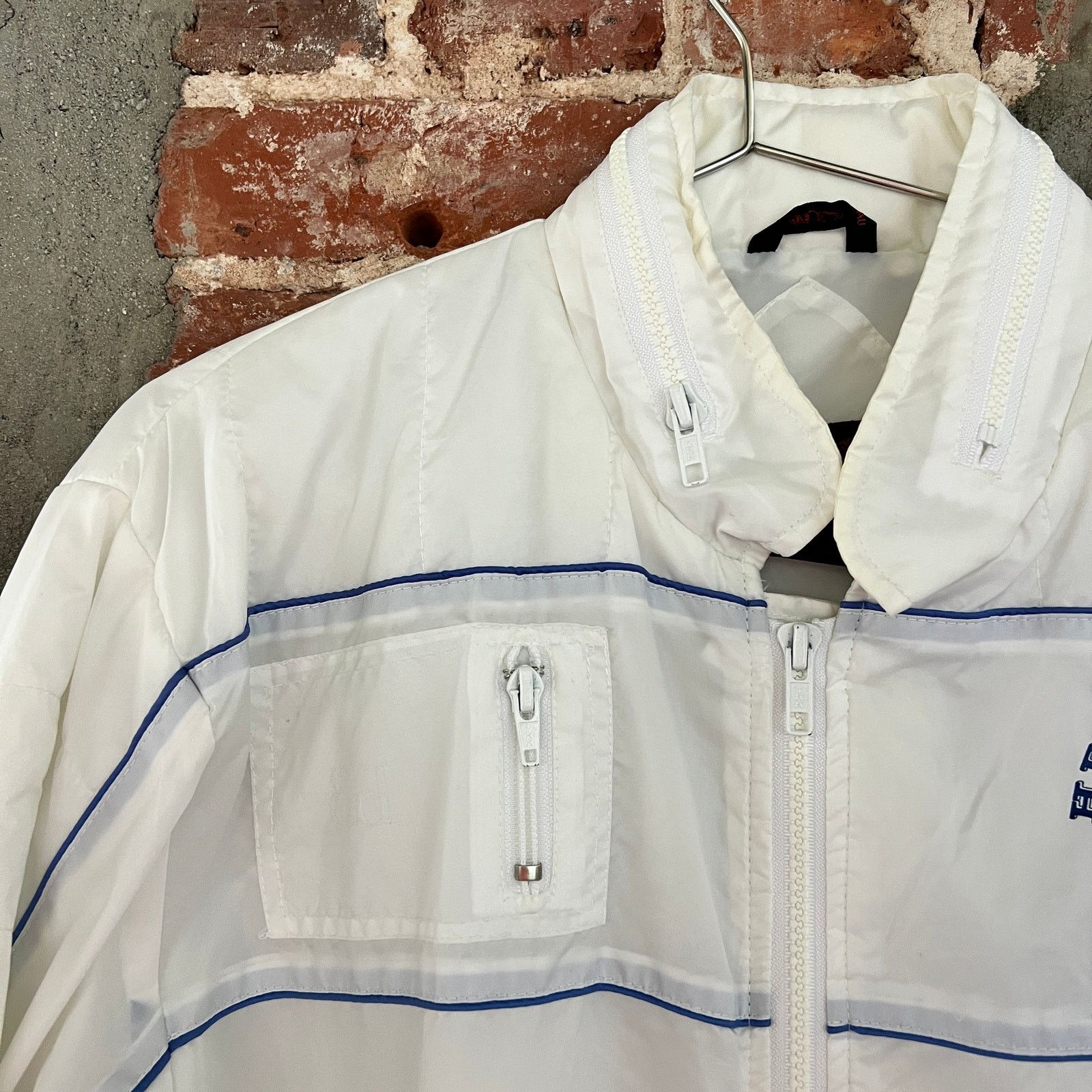 Vintage VTG Men's White Upstream Racing Division Jacket Size M 21x27 Size US M / EU 48-50 / 2 - 1 Thumbnail