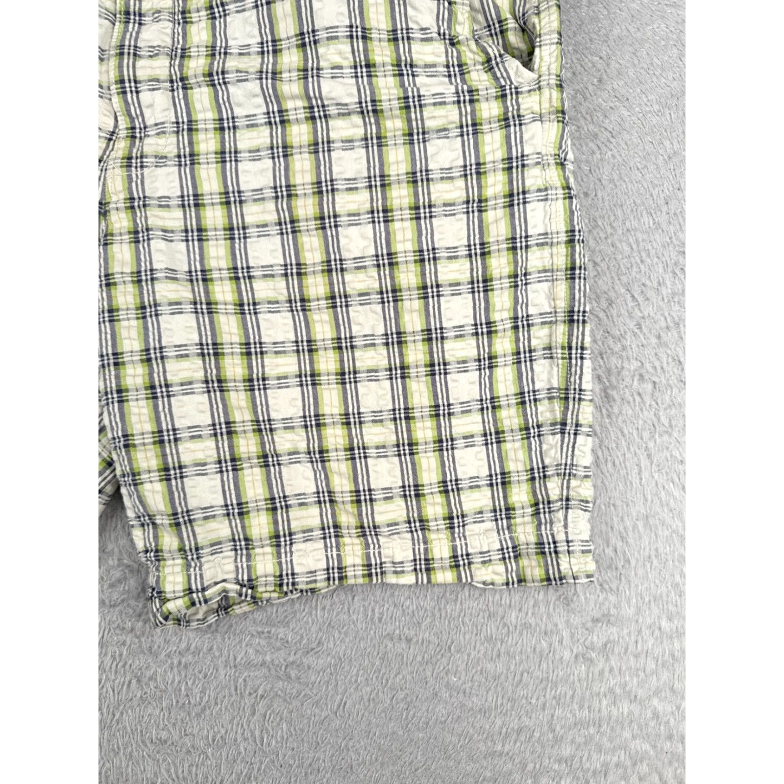 Tommy Bahama Tommy Bahama Shorts Men 38 Green Plaid 100% Cotton Woven Beach Vacation 36x9 Mens Size US 38 / EU 54 - 2 Thumbnail