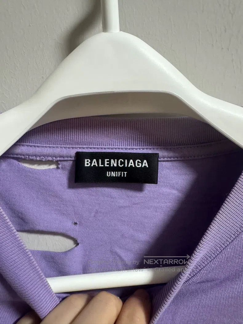 Balenciaga Balenciaga Purple Hole Short Sleeve T-Shirt Size US S / EU 44-46 / 1 - 3 Thumbnail