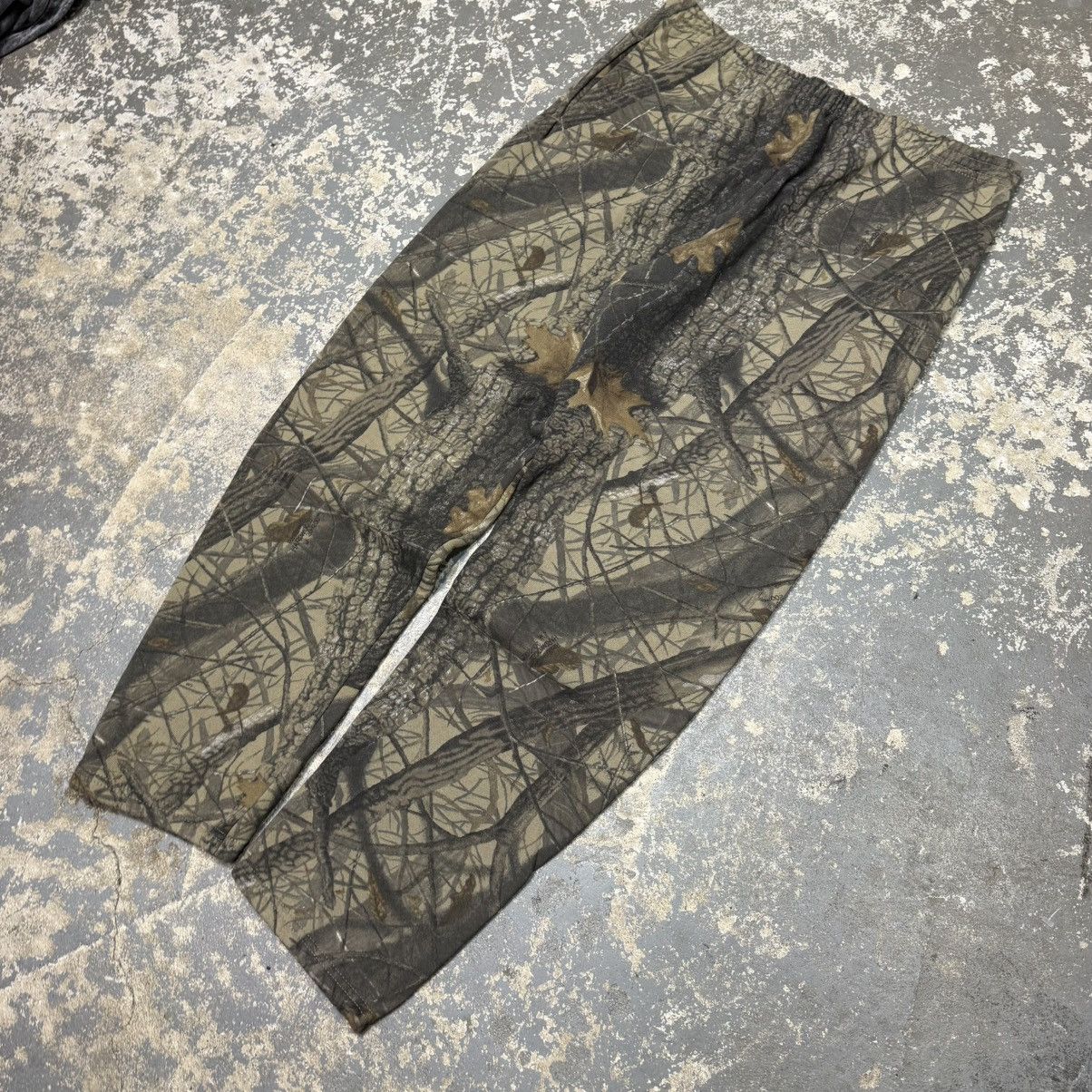 Vintage Vintage Camo Jerzees Realtree Essential Baggy SweatPants USA Size US 34 / EU 50 - 4 Thumbnail
