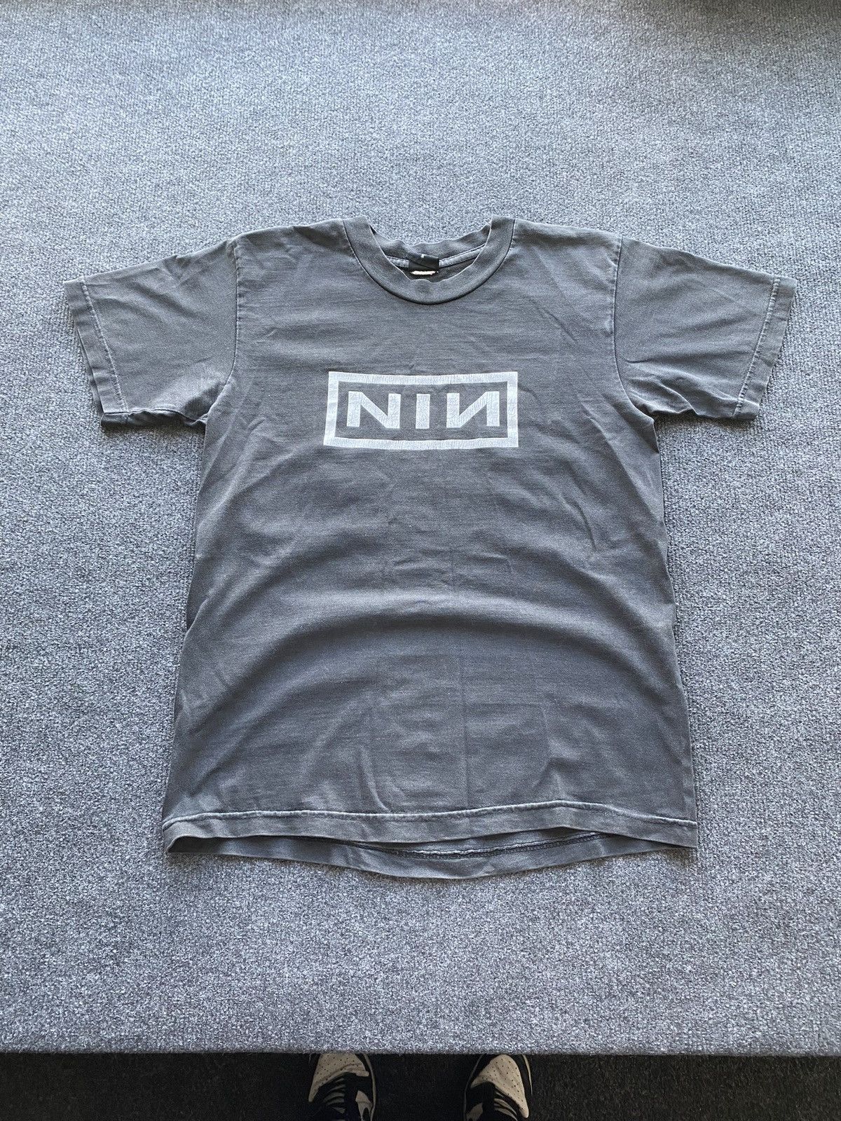 🔥90s Nine Inch Nails Vntg band tour faded washed tee