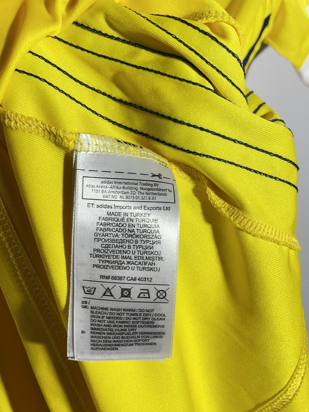 Adidas Fenerbahce Adidas 2017/18 Away Y2k Streetwear Football Shirt Size US L / EU 52-54 / 3 - 10 Thumbnail