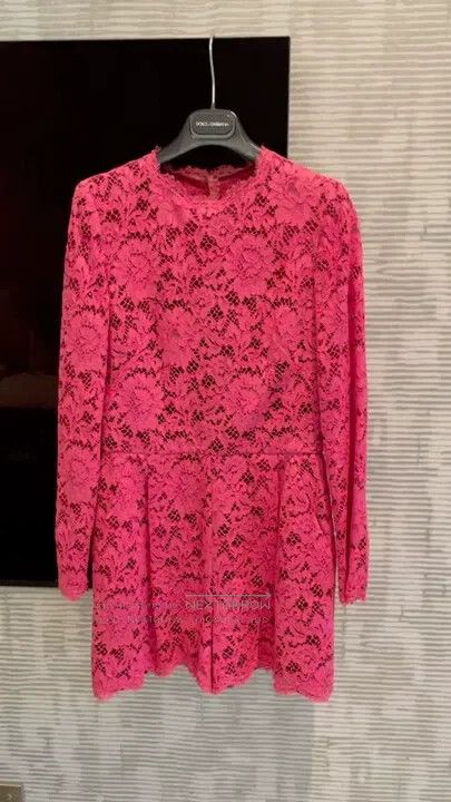 Valentino Valentino Lace dress Size S / US 4 / IT 40 - 1 Thumbnail