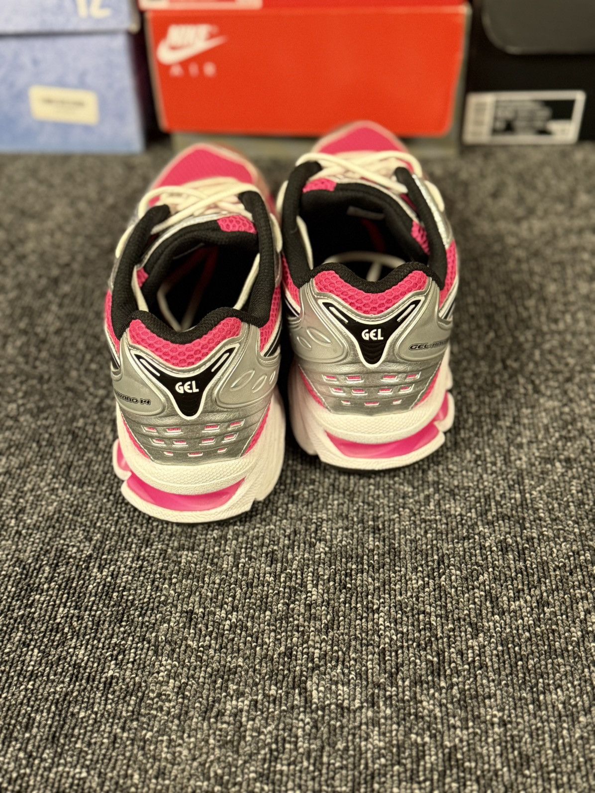 Asics ASICS Gel Kayano 14 pink glow size 10 Size US 10 / EU 43 - 4 Thumbnail