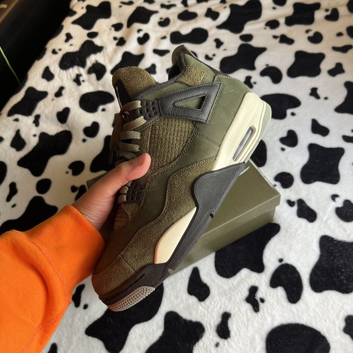 image of Jordan Brand 4 Craft Olive Shoes in Green, Men's (Size 12)