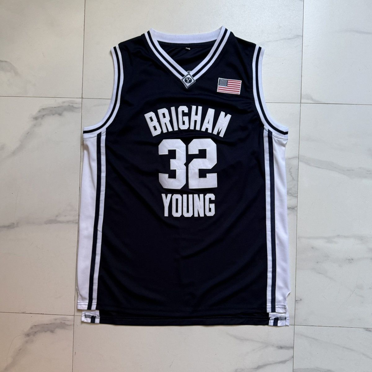 NCAA Vintage Jimmer Fredette BYU Jersey Size US L / EU 52-54 / 3 - 2 Thumbnail
