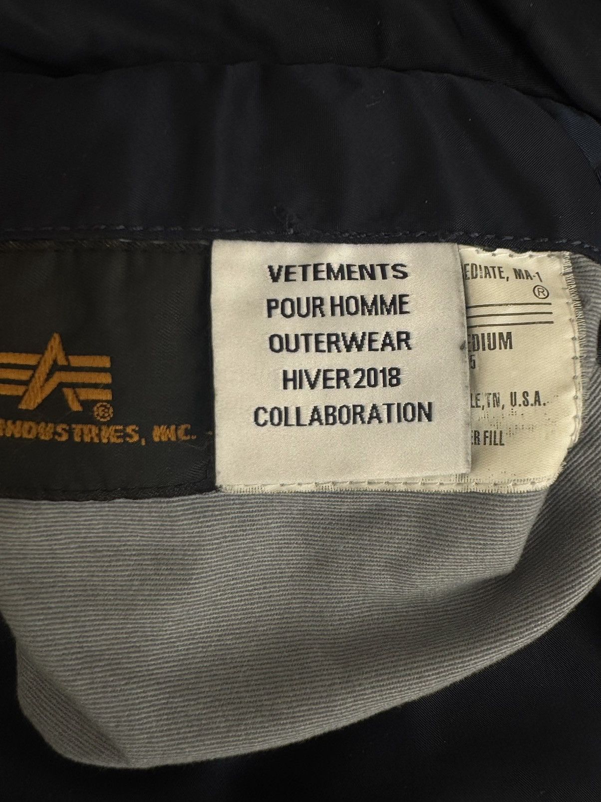 Vetements Vetements 18AW Runway MA-1 Bomber Jacket Size US M / EU 48-50 / 2 - 8 Thumbnail