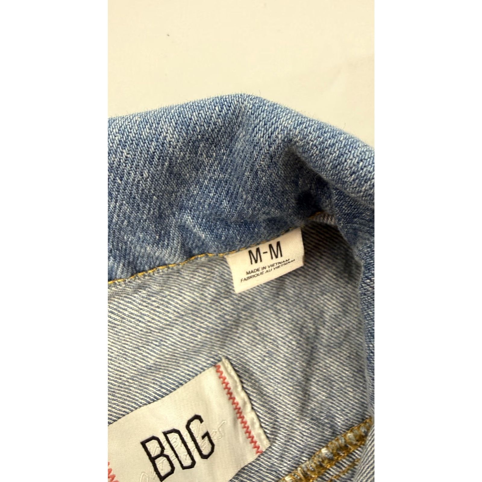 Bdg BDG Denim Jacket Womens M Blue Cropped Raw Hem Button Front Trucker Size M / US 6-8 / IT 42-44 - 4 Thumbnail