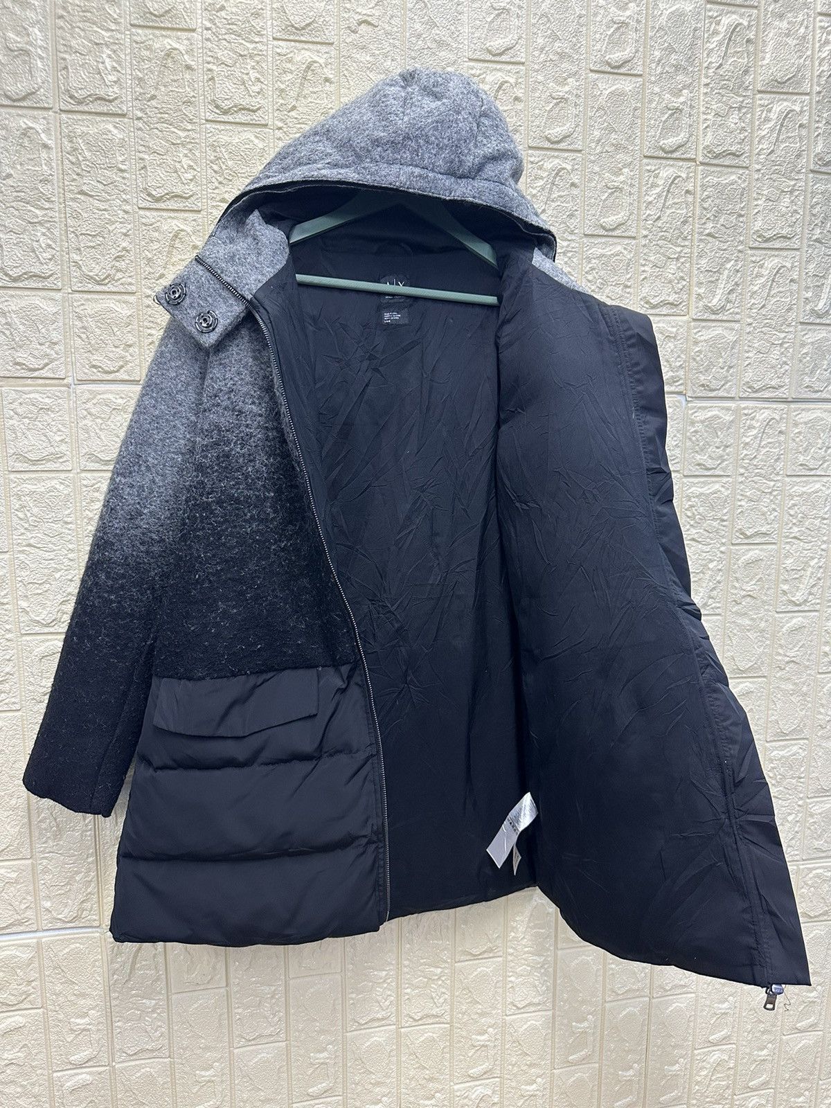 Armani AX Armani Exchange Two Tone Puffer Down Jacket MJ43 Size US M / EU 48-50 / 2 - 4 Thumbnail