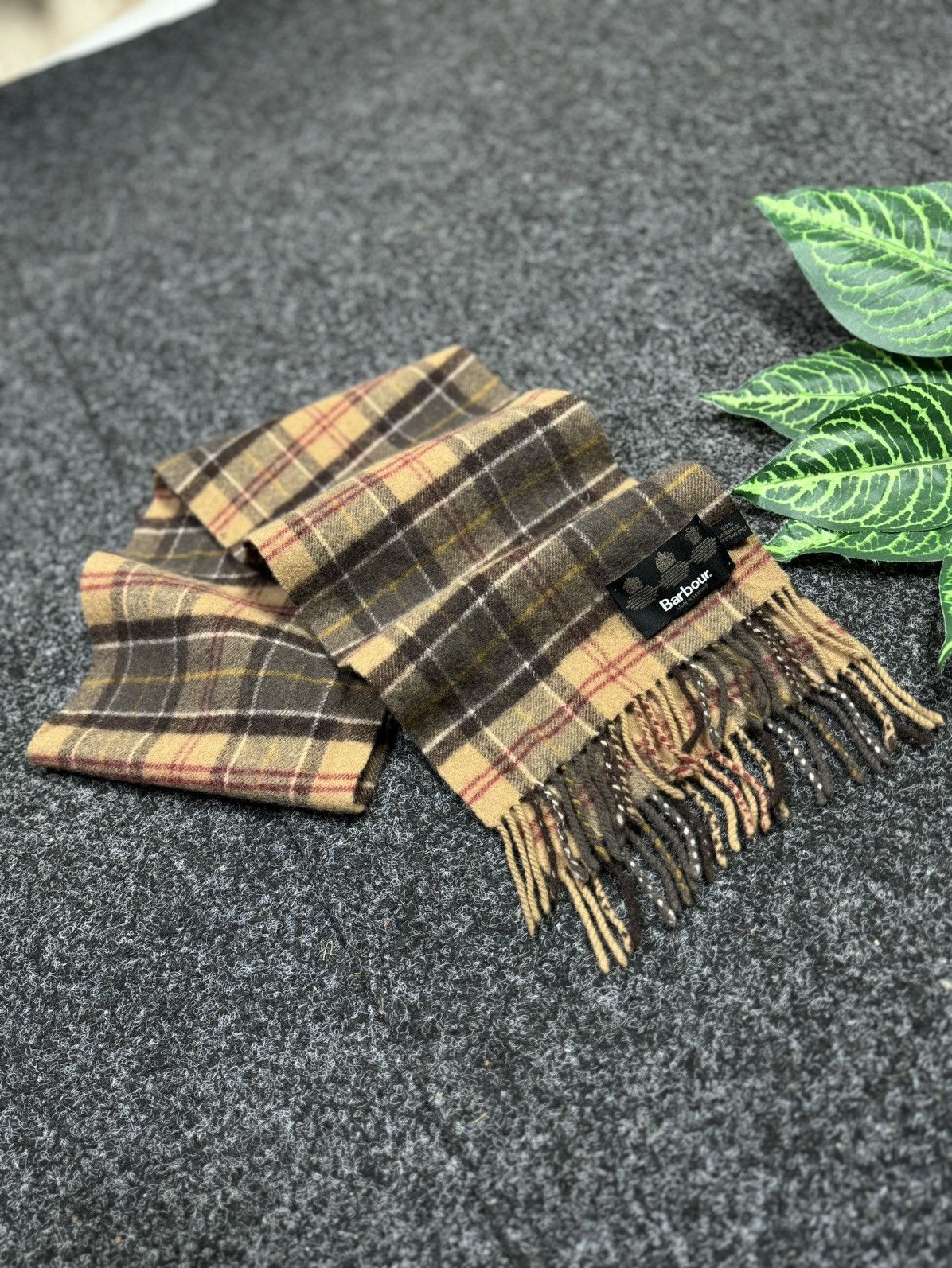 Barbour Barbour Scarf 🧣 Made in Scotland 🏴󠁧󠁢󠁳󠁣󠁴󠁿 Size ONE SIZE - 1 Thumbnail