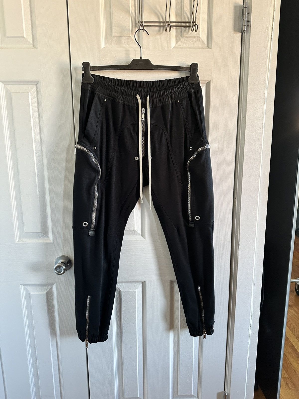 Rick Owens NEW F/W21 GETHSEMANE Black Bauhaus Zip Detail Cargo Pants Size 32" / US 10 / IT 46 - 17 Thumbnail