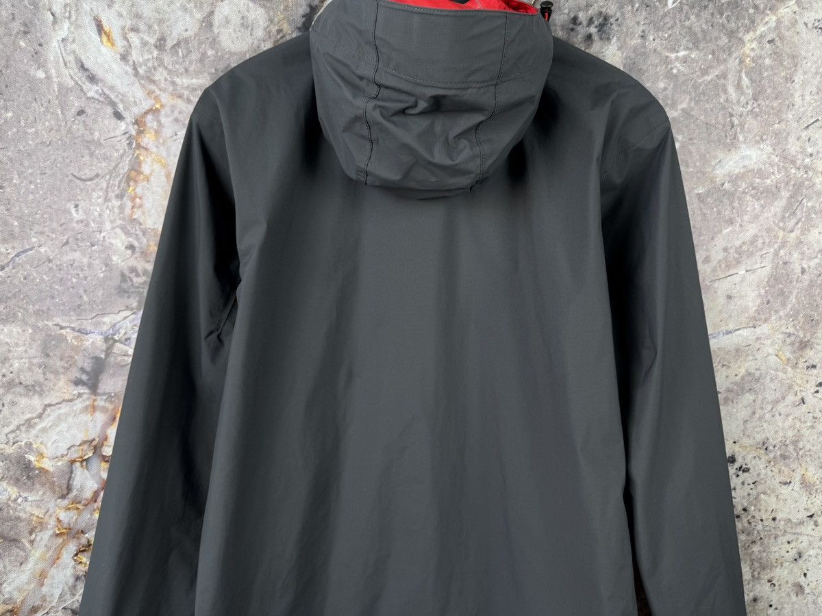Berghaus Men’s Berghaus Jacket Lightweight Windbreaker Outdoor Size S Size US S / EU 44-46 / 1 - 13 Thumbnail