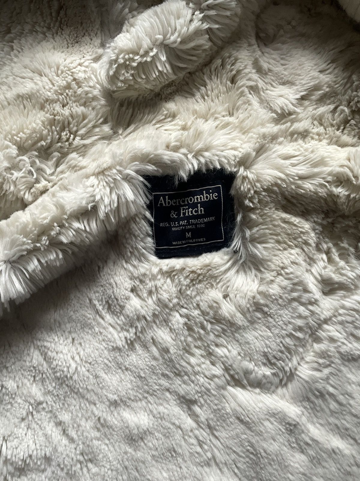 Abercrombie & Fitch Y2K Abercrombie & Fitch Fur Hoodie Lgb Style Size M / US 6-8 / IT 42-44 - 4 Thumbnail