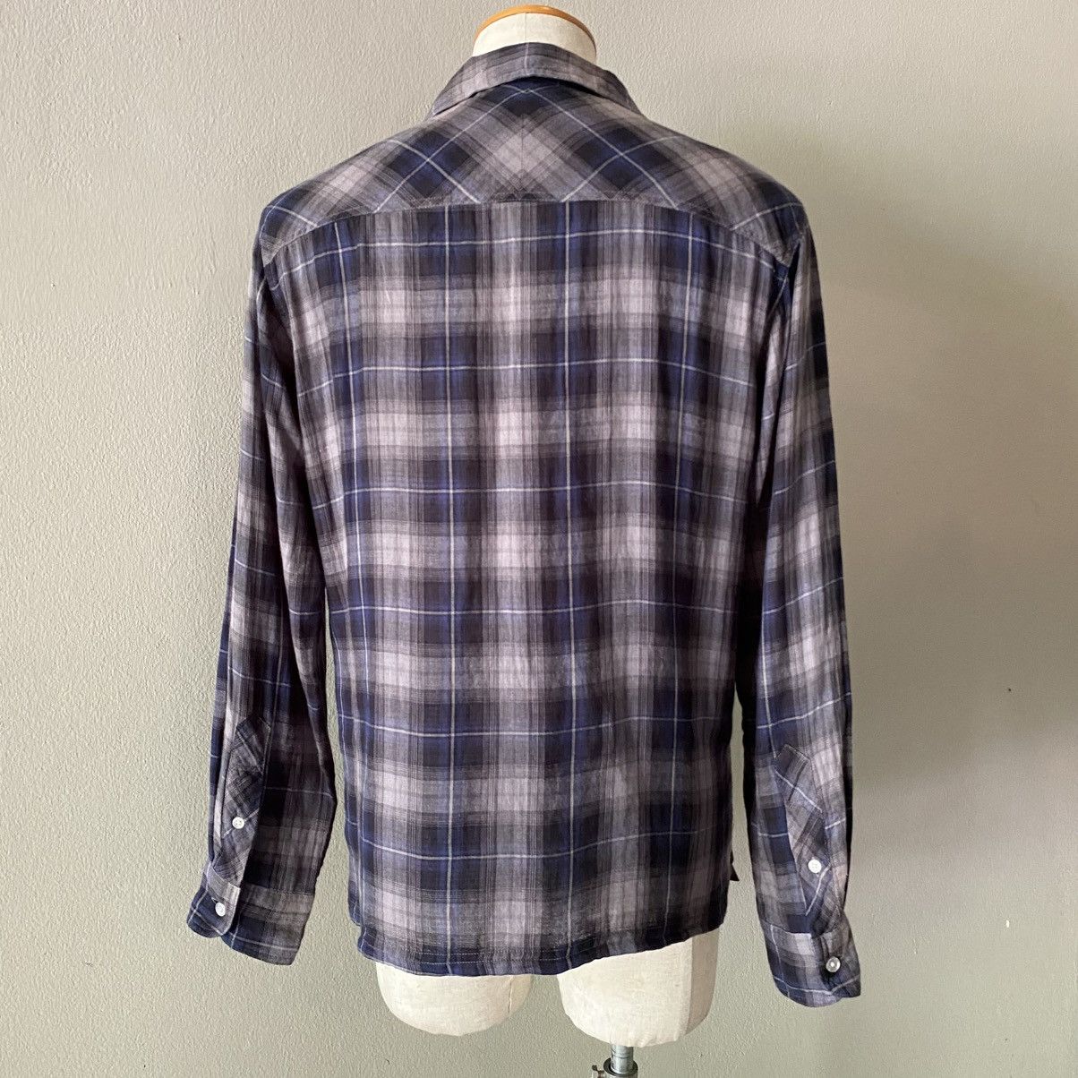 Neighborhood Neighborhood MEDIUM-REGULAR Navy Plaid Flannel Shirt Size US M / EU 48-50 / 2 - 13 Thumbnail