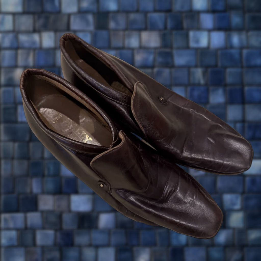 Bally VINTAGE Bally Shoes Mens 9.5 E Brown Leather Slip On  display picture 1