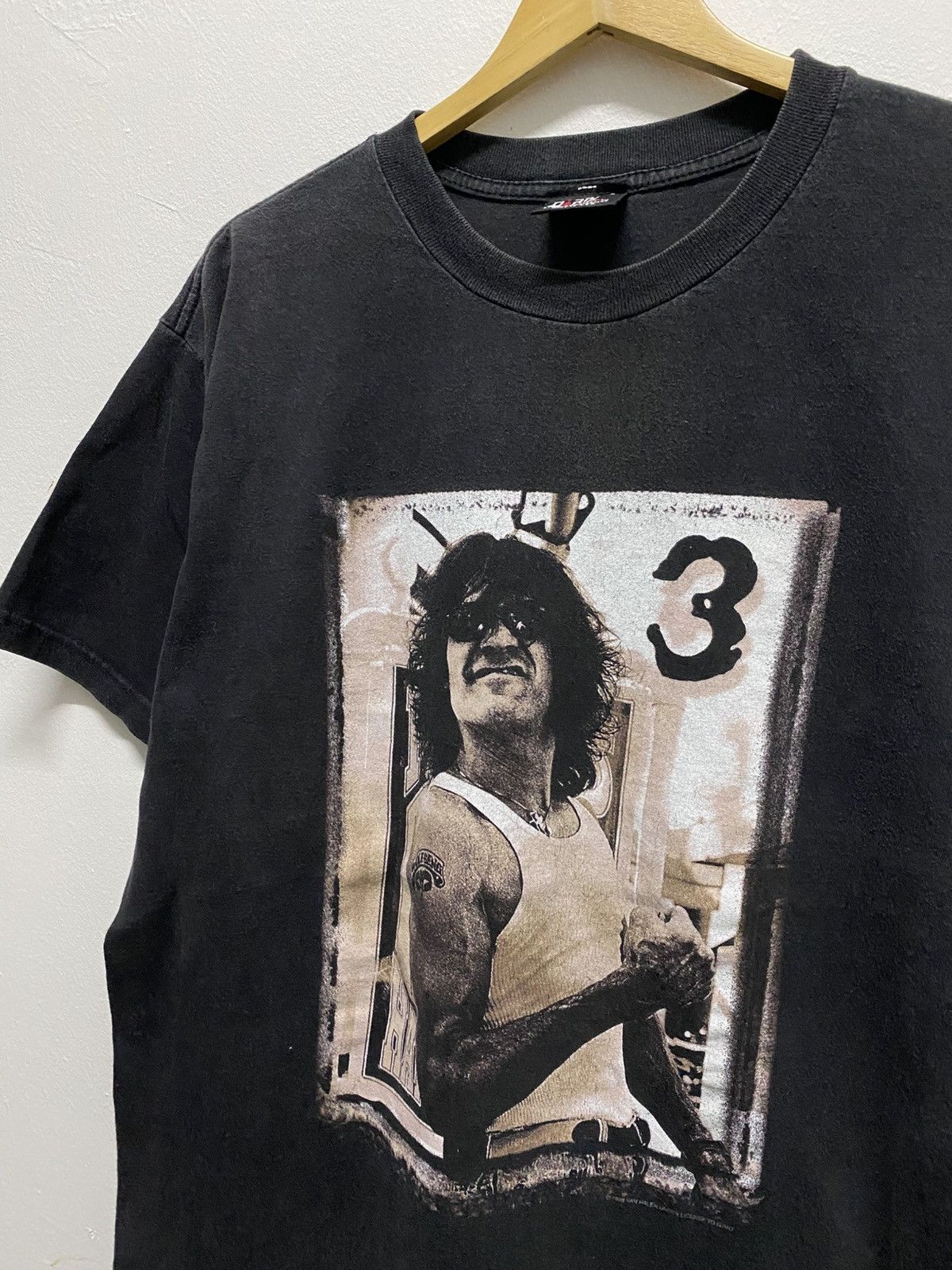 Band Tees Vintage Van Halen Who The Fxxk Is Eddie 90s t shirt Size US L / EU 52-54 / 3 - 1 Thumbnail