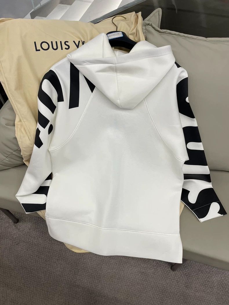 Louis Vuitton Louis Vuitton White print jacket 2503-Nextarrow Size US XS / EU 42 / 0 - 2 Thumbnail