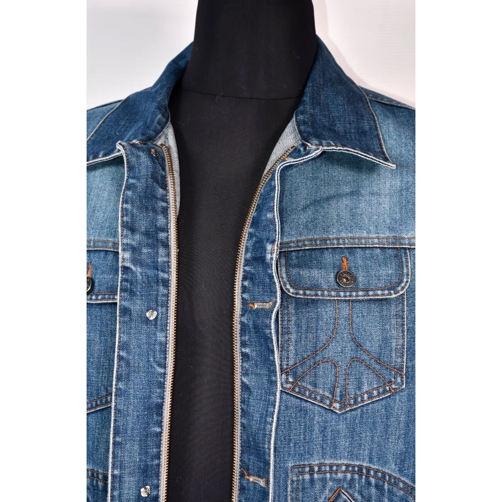 Moschino VINTAGE MOSCHINO Denim Jacket Mens USA 36, Blue, Cotton, 100% Cotton, Button Zip, Solid, Size 36, Made in Italy, Moschino Jacket, Casual Mens Size US XXS / EU 40 - 5 Thumbnail