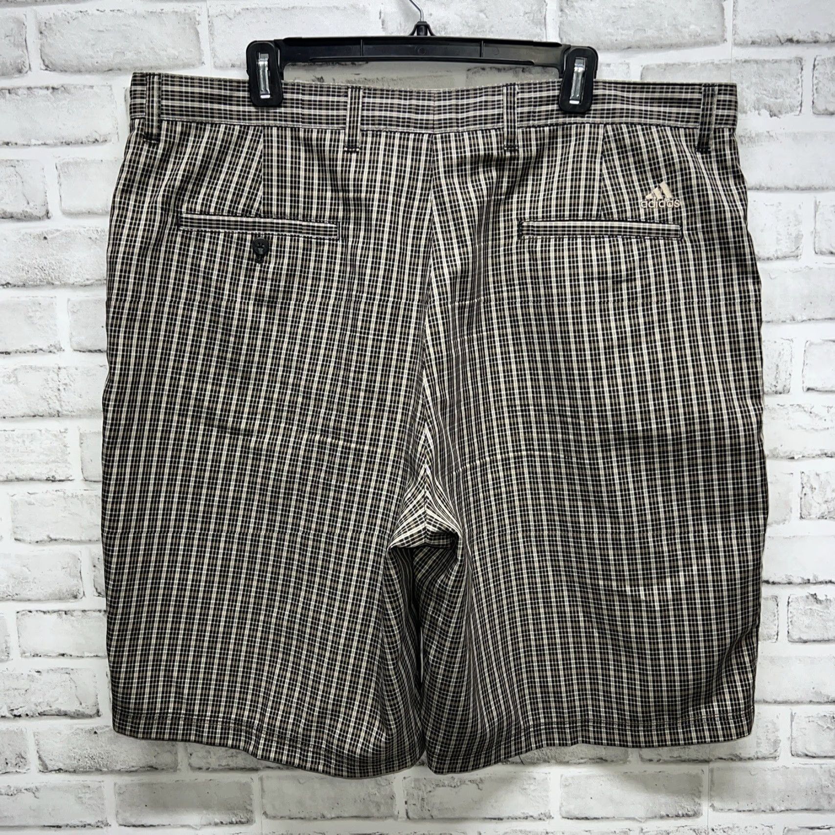 Adidas VINTAGE Adidas Men's Golf Shorts Chino Plaid Brown Size 40 Size US 40 / EU 56 - 4 Thumbnail