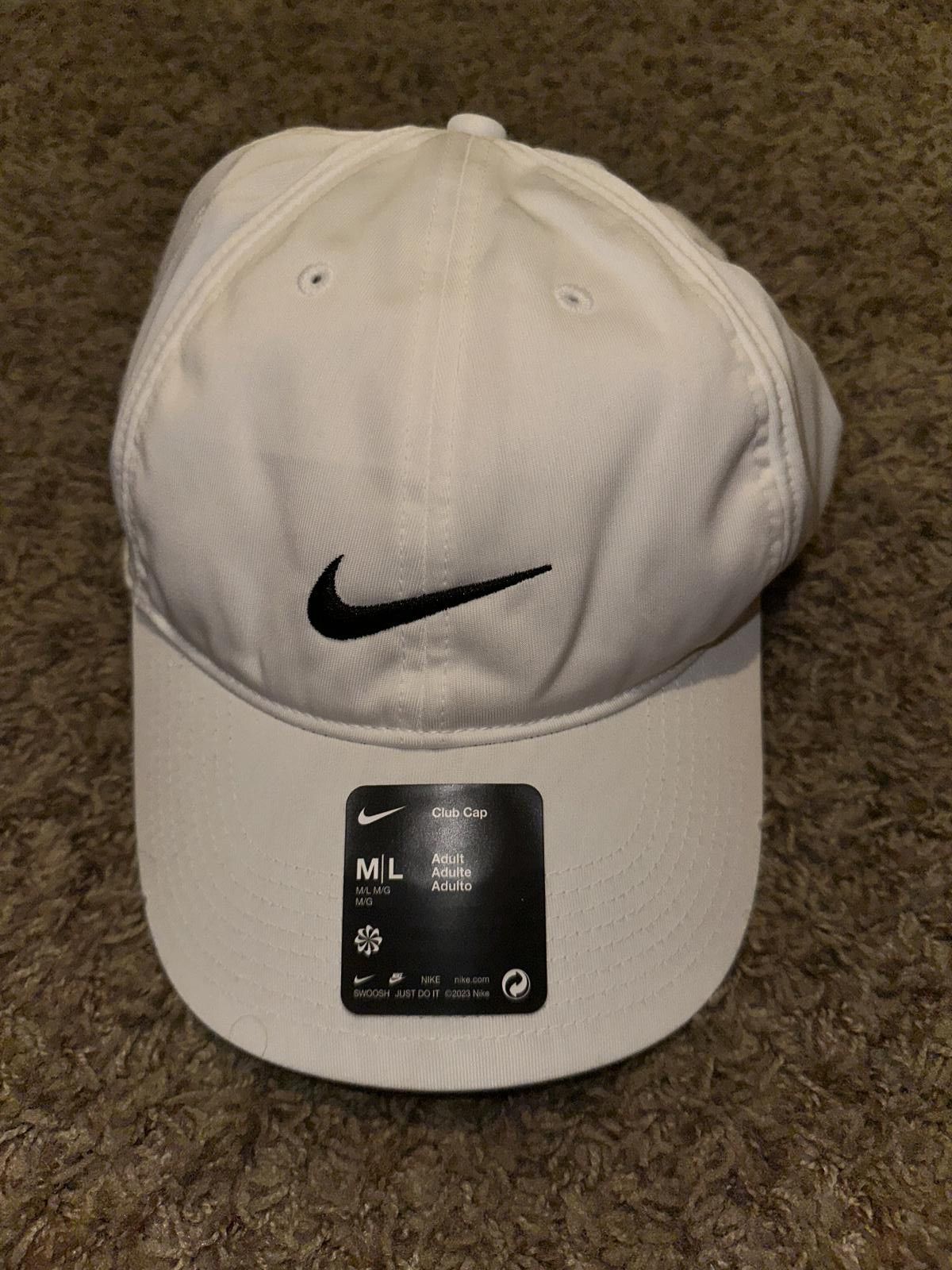 Nike Nike Adult Unisex Dri Fit Green Billed Club Cap Swoosh Size ONE SIZE - 1 Thumbnail