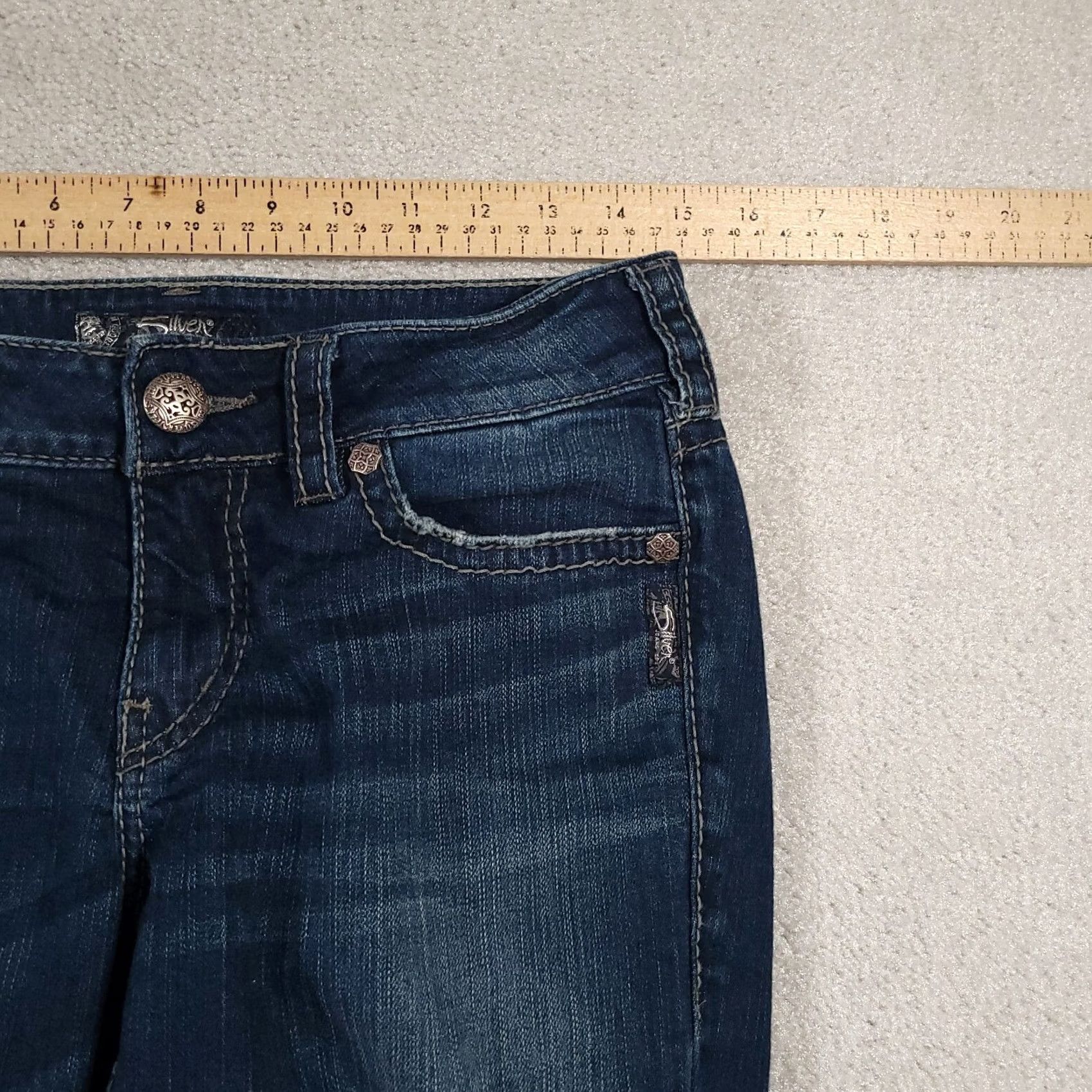 Silver Jeans Co. VINTAGE Silver Jeans Suki Capri Dark Wash Denim Women 28X22.5 30X25.5 5-Pocket Stretch Jeans Womens Capris 25.5 Inseam HM Size 28" / US 6 / IT 42 - 5 Thumbnail