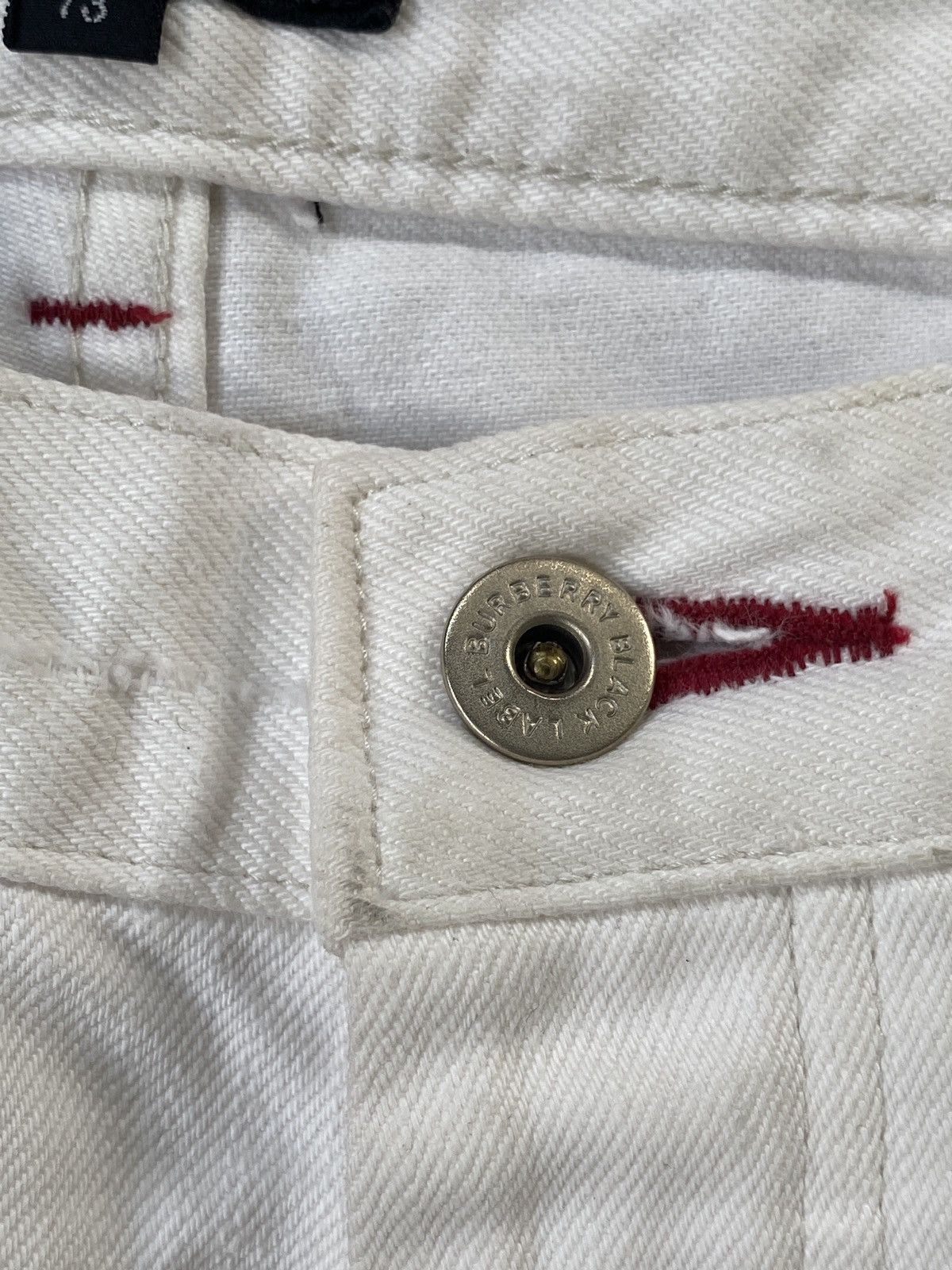 Burberry Vintage Burberry Black Label Minor Distressed white denim Size US 32 / EU 48 - 8 Thumbnail