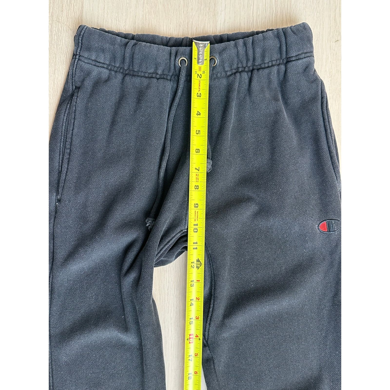 Champion Champion Reverse Weave Black Sweatpant - Size S - Mint Size US 27 - 8 Thumbnail