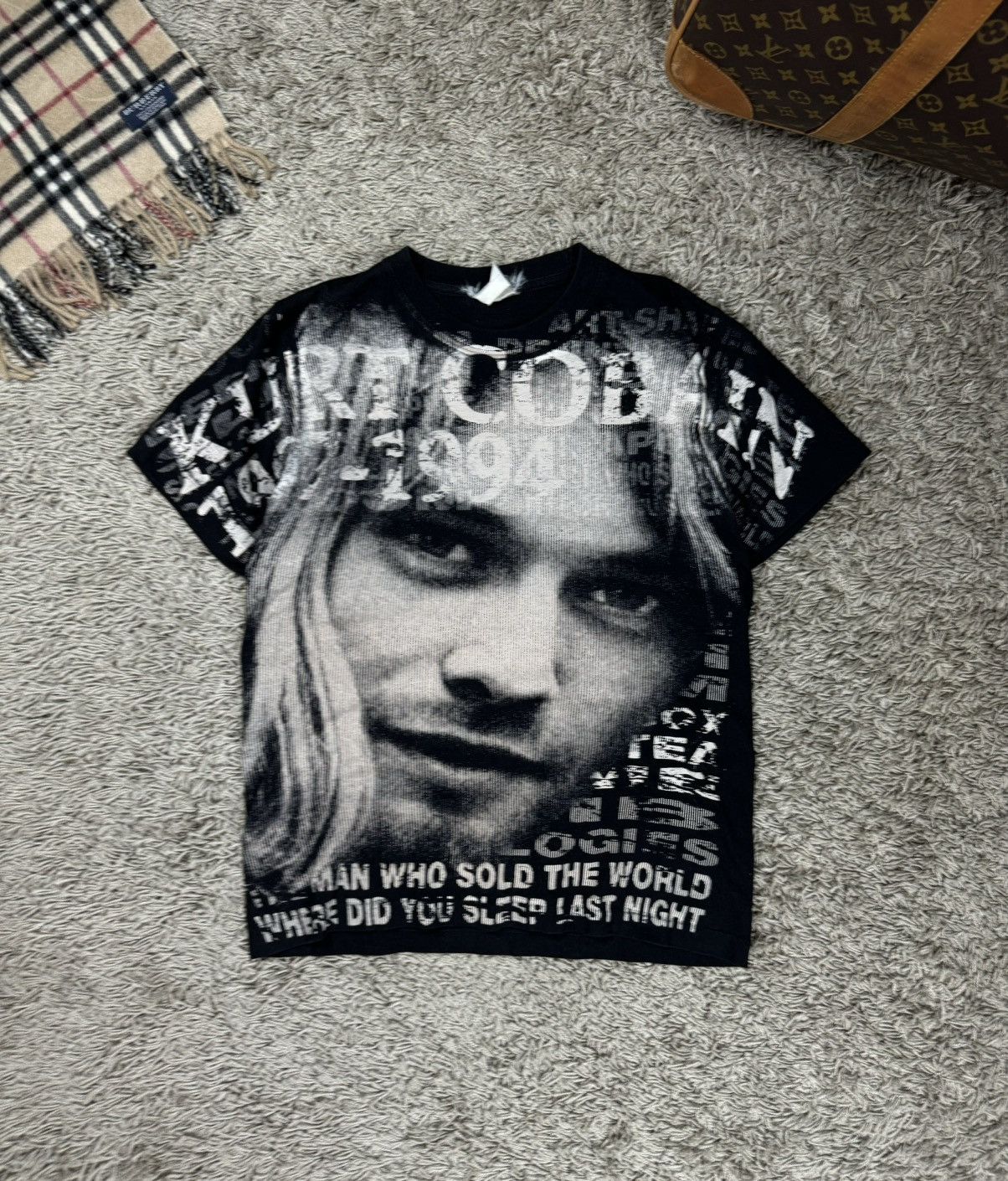 Nirvana Vintage rock t shirt Kurt Cobain 90s original music item Size US S / EU 44-46 / 1 - 1 Thumbnail