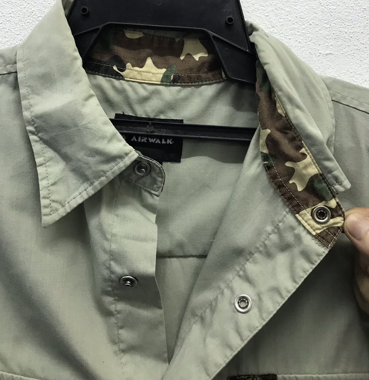 Airwalk × Vintage Vintage Airwalk Short Sleeve Shirt Button Ups Size US L / EU 52-54 / 3 - 4 Thumbnail