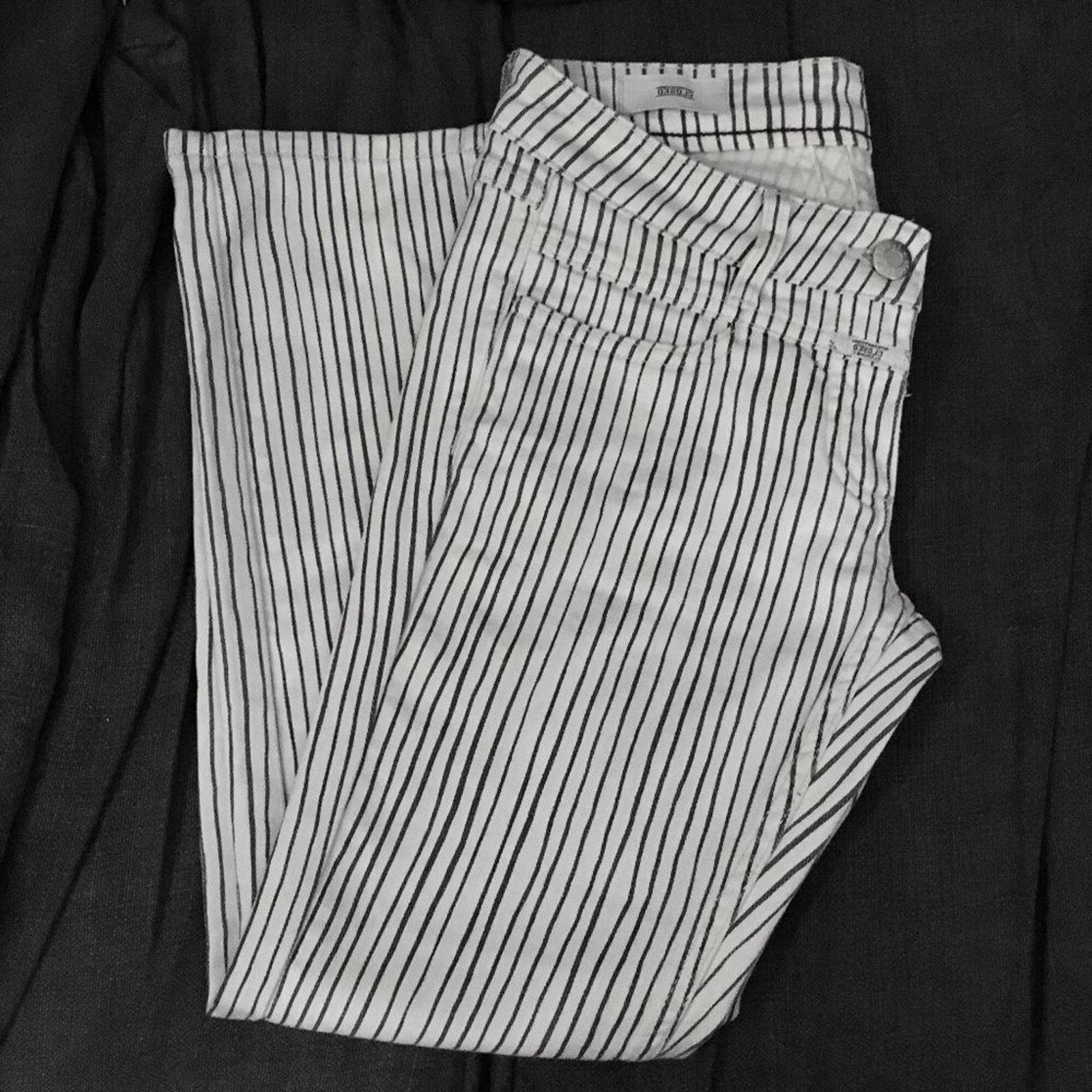 CLOSED Closed 'Starlet' Cropped Jeans, Excellent Condition, Sz 25 Size 25" / US 0 / IT 36 - 6 Thumbnail