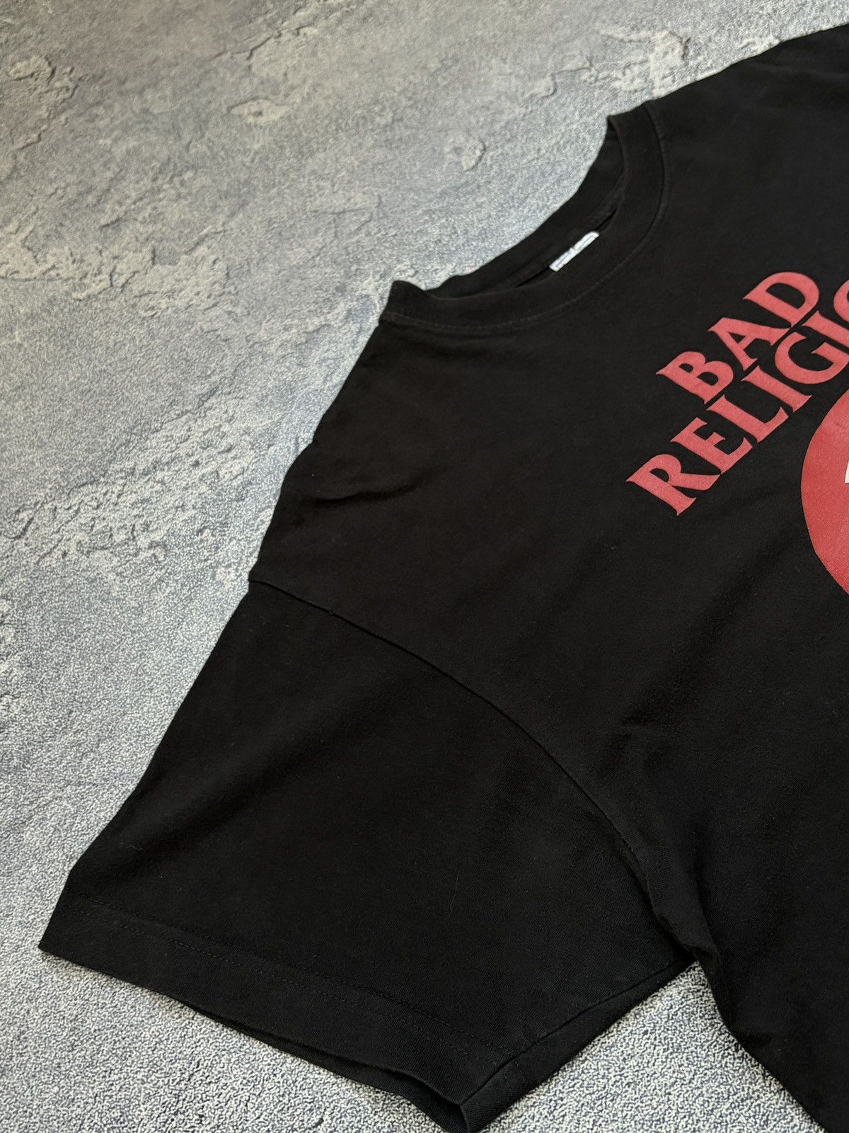 Vintage Vintage Bad Religion Crossbuster Tee Stedman Black L Size US L / EU 52-54 / 3 - 7 Thumbnail