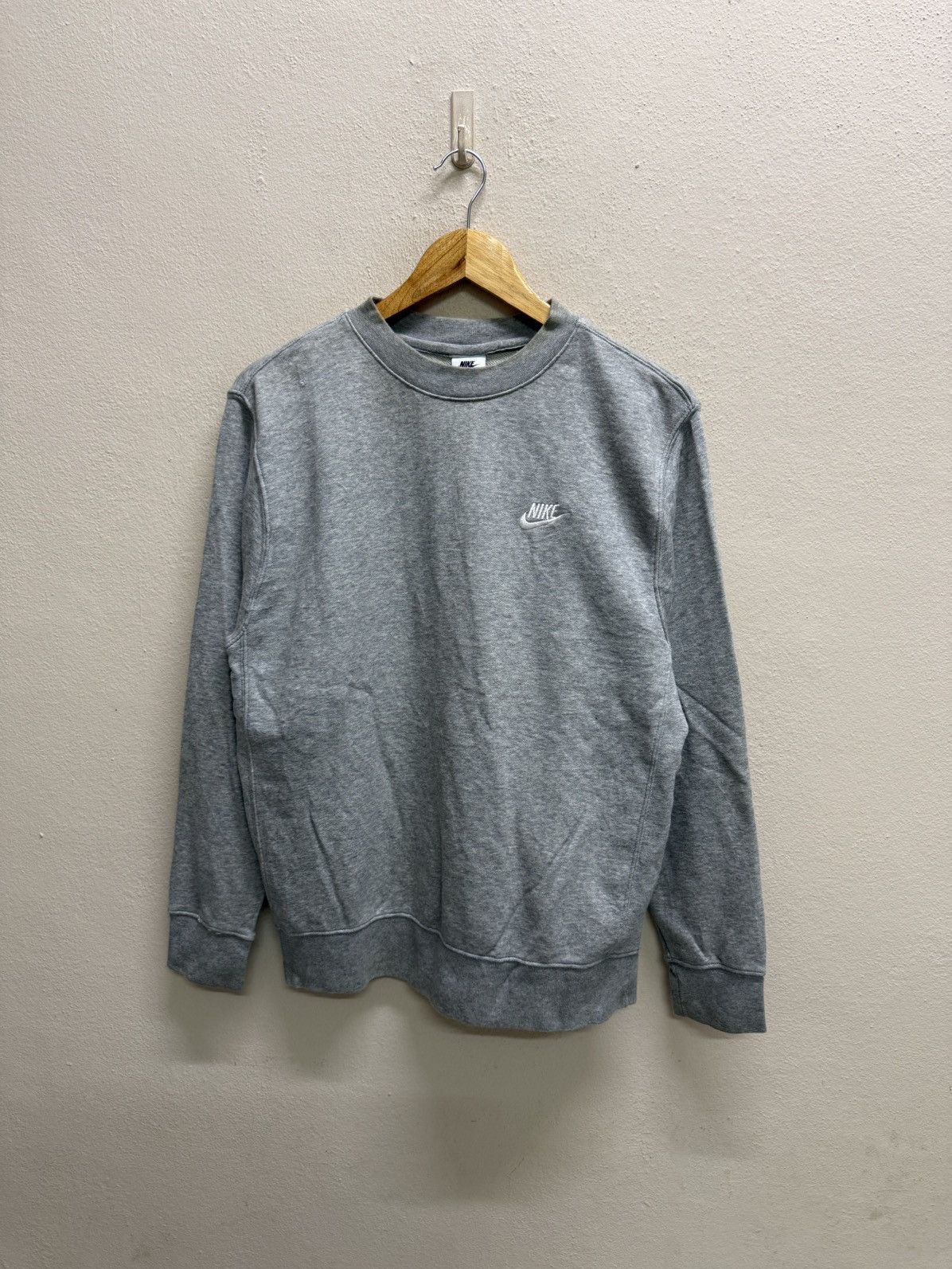 Nike Nike Swoosh Small Logo Sweatshirt Size US M / EU 48-50 / 2 - 18 Thumbnail