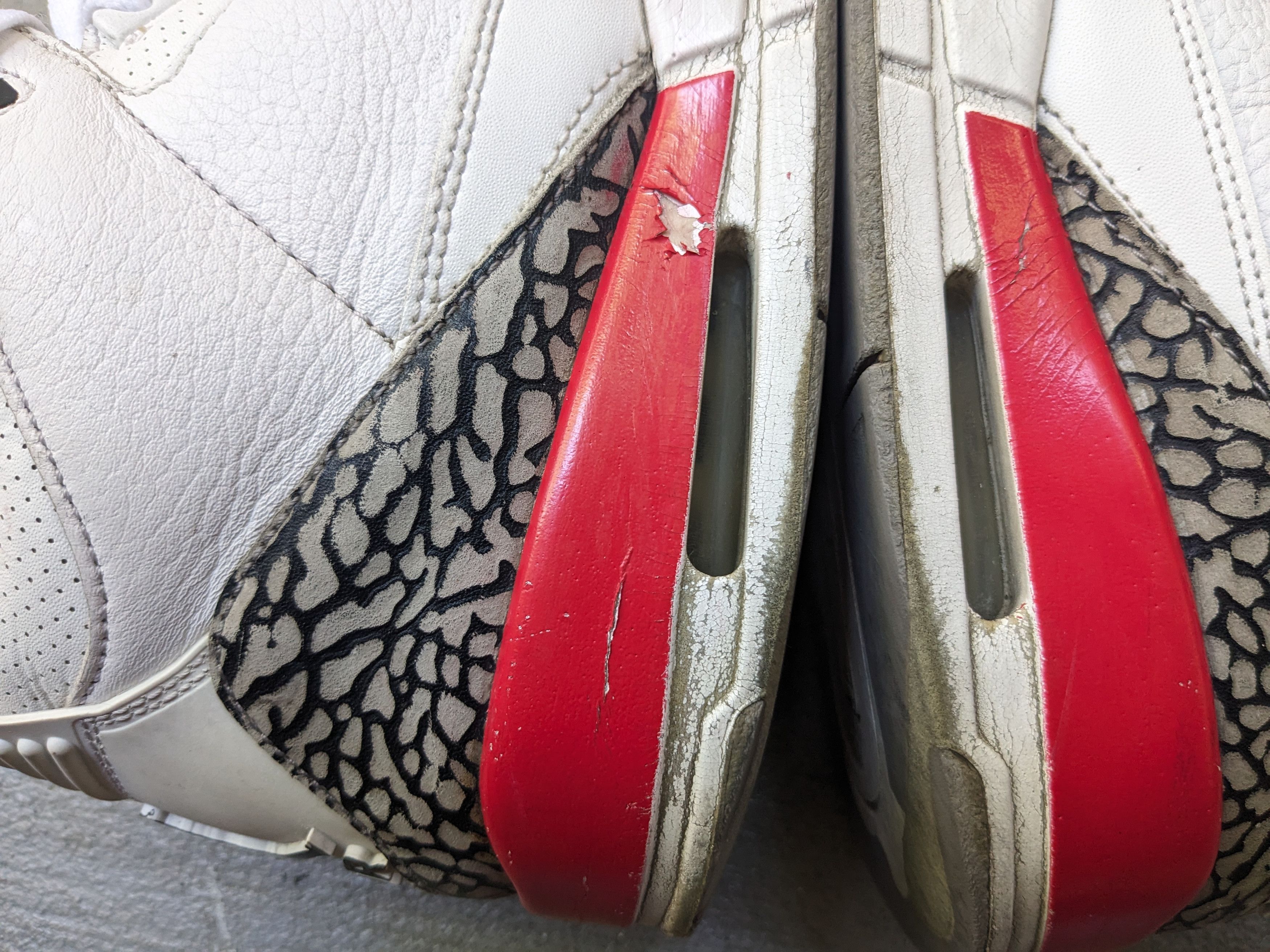 Jordan Brand Nike Air Jordan 3 Retro Katrina Hall of Fame 136064-116 Size US 9.5 / EU 42-43 - 11 Thumbnail