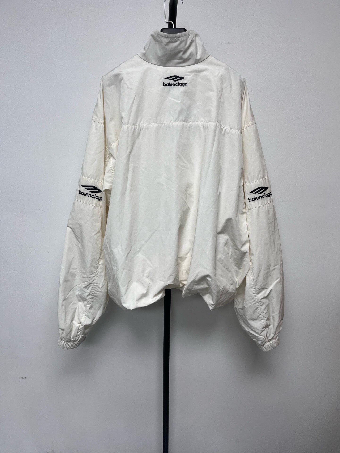 Balenciaga balenciaga 3b embroidered color-block jacket Size US XS / EU 42 / 0 - 2 Thumbnail