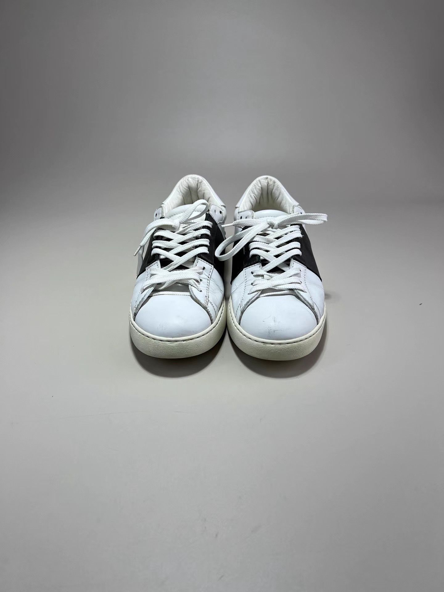 Valentino VALENTINO Color Block Low-Top Sneakers Size US 8 / EU 41 - 2 Thumbnail