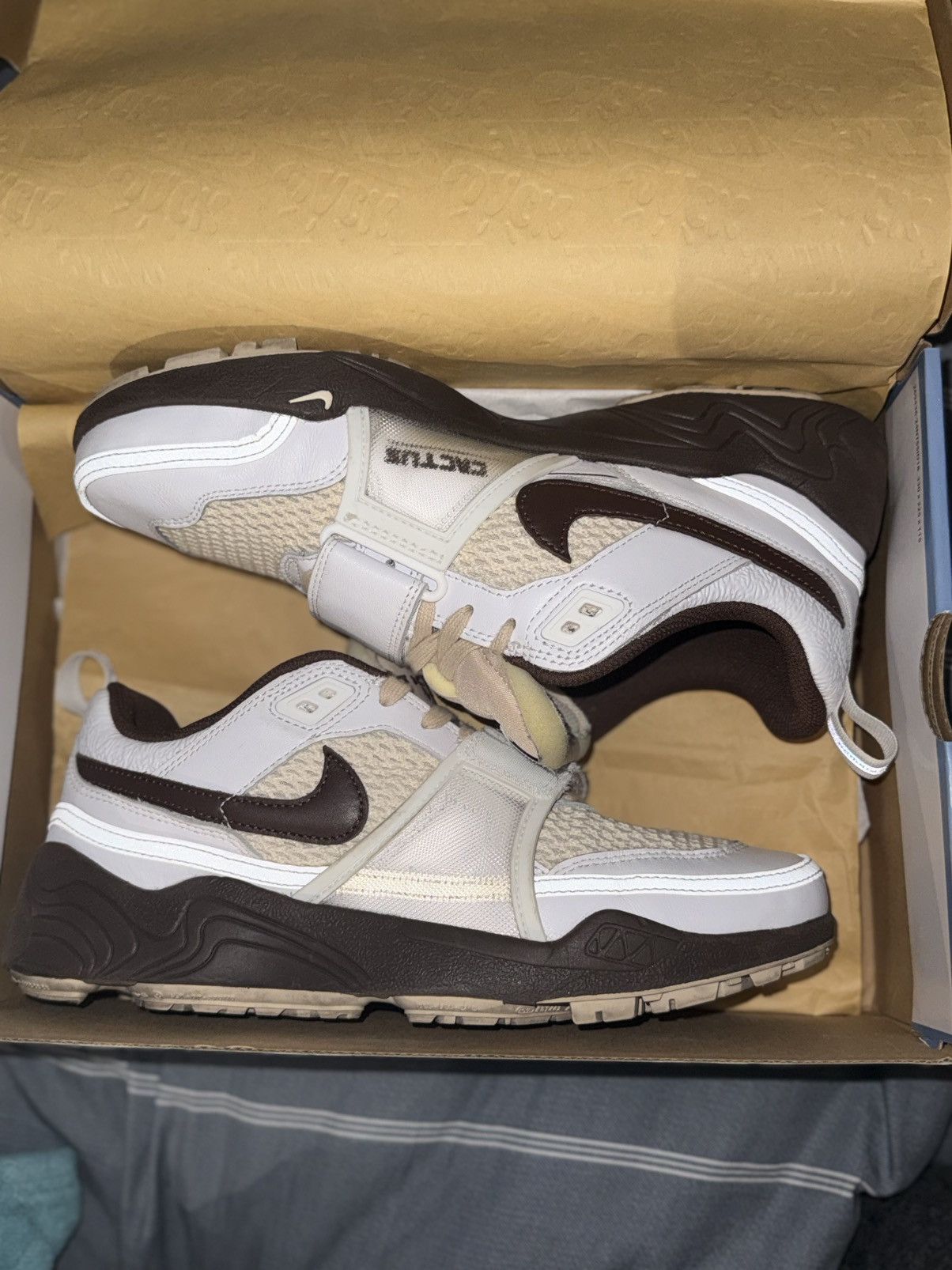 Nike × Travis Scott Nike zoom field Size US 9 / EU 42 - 1 Thumbnail