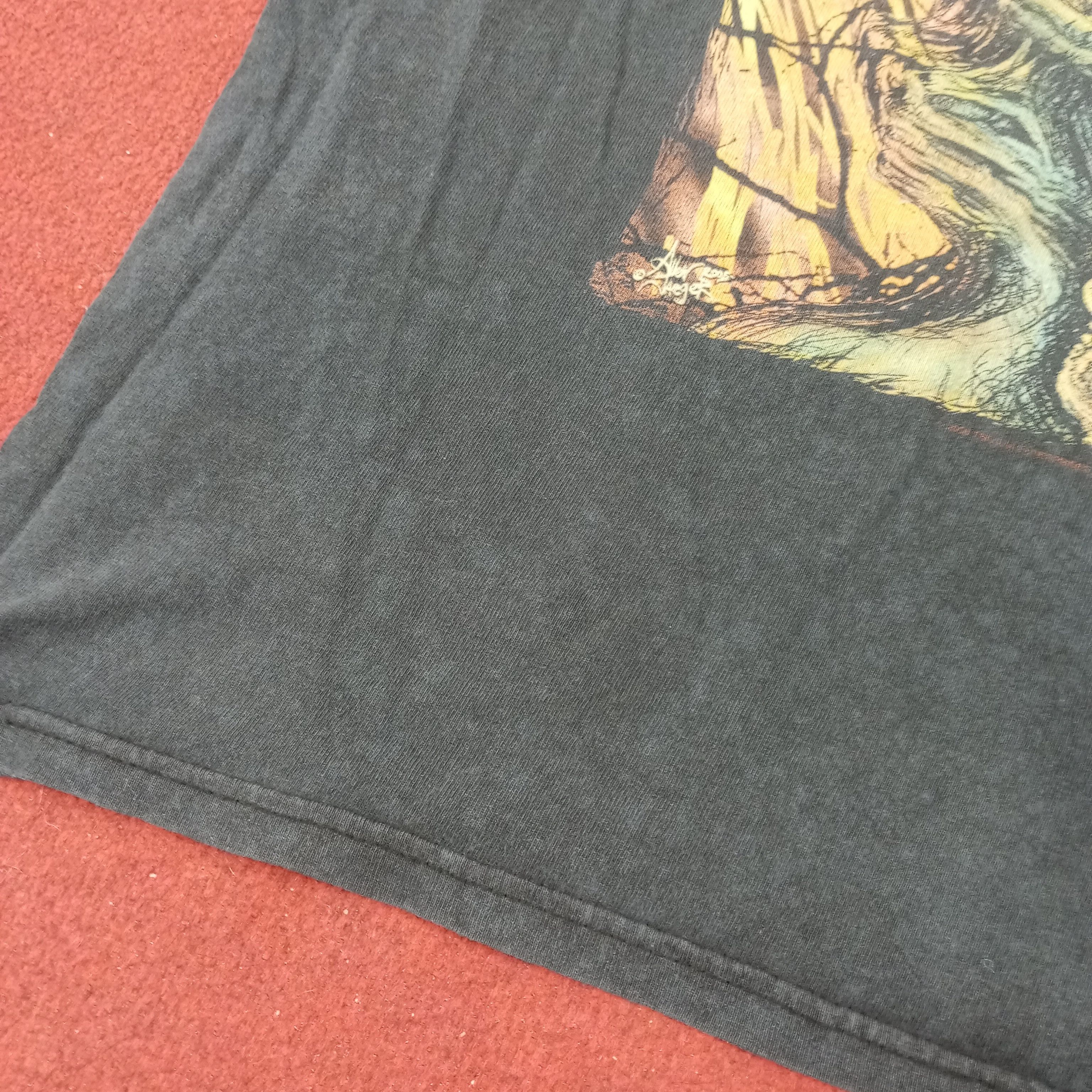 Band Tees × Vintage Trivium Band Rock Music Distressed Tshirt Size US L / EU 52-54 / 3 - 12 Thumbnail