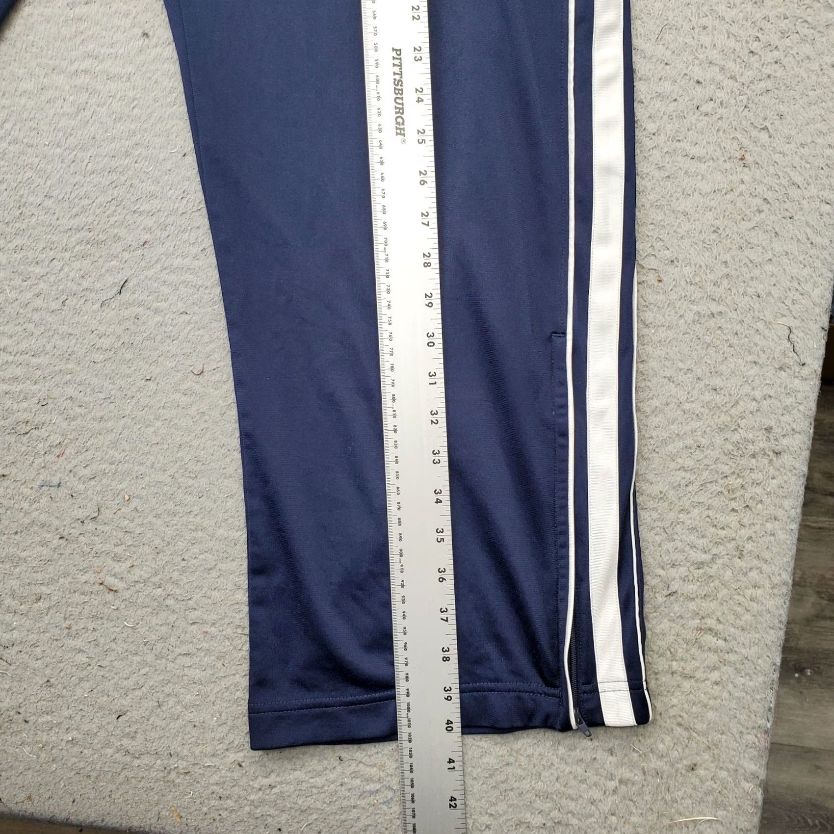 Nike Nike Basketball Performance Sweatpants Men M Multi Striped Activewear Drawstring Size US 31 - 4 Thumbnail