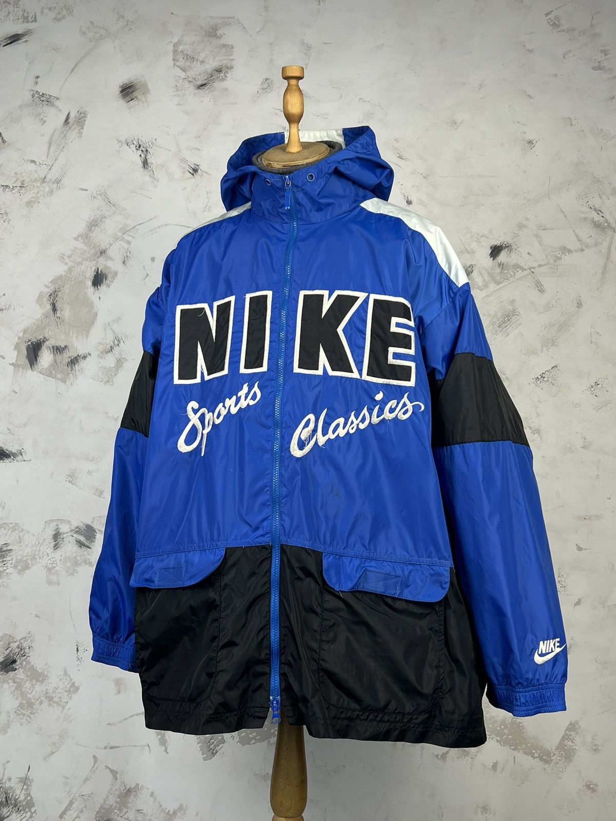 Nike Vintage Nike Sports Classics Jacket Size XL Size US XL / EU 56 / 4 - 1 Thumbnail