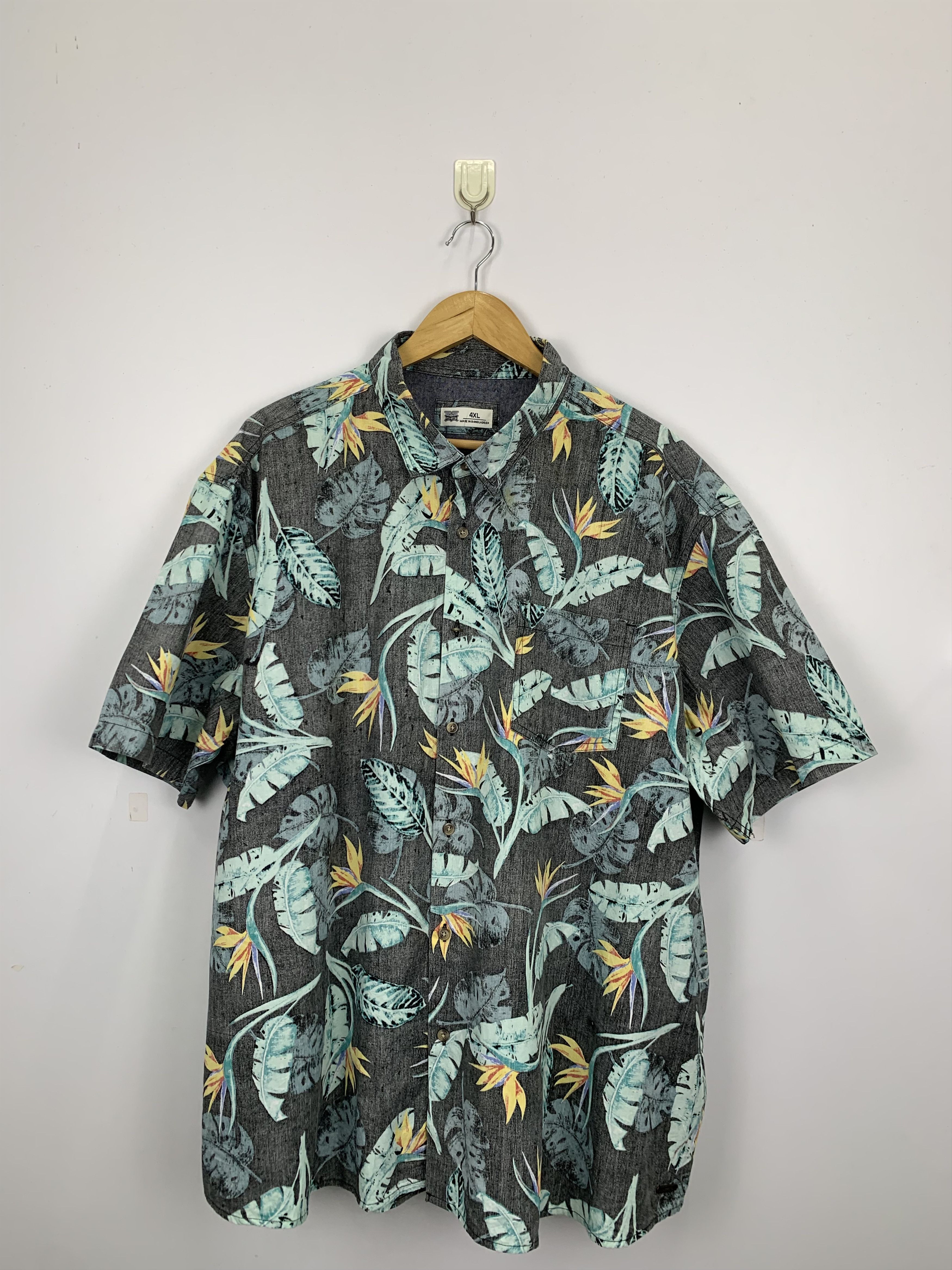 Vintage Vintage Hawaiian Shirt Button Ups TA0131 Size US XXL / EU 58 / 5 - 1 Thumbnail