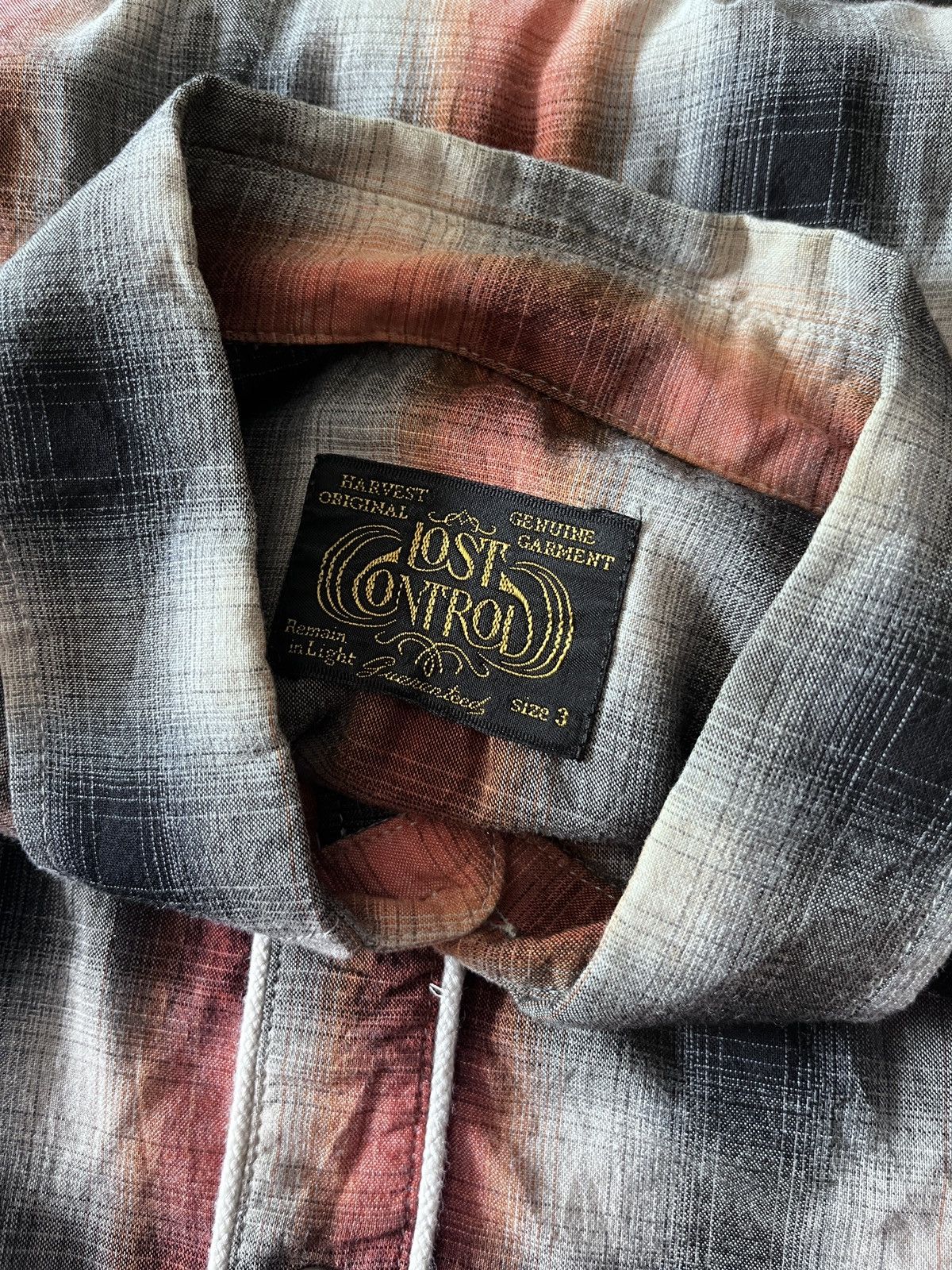 Tornado Mart Japanase Lost Control button Tornadomart Style Size US M / EU 48-50 / 2 - 4 Thumbnail