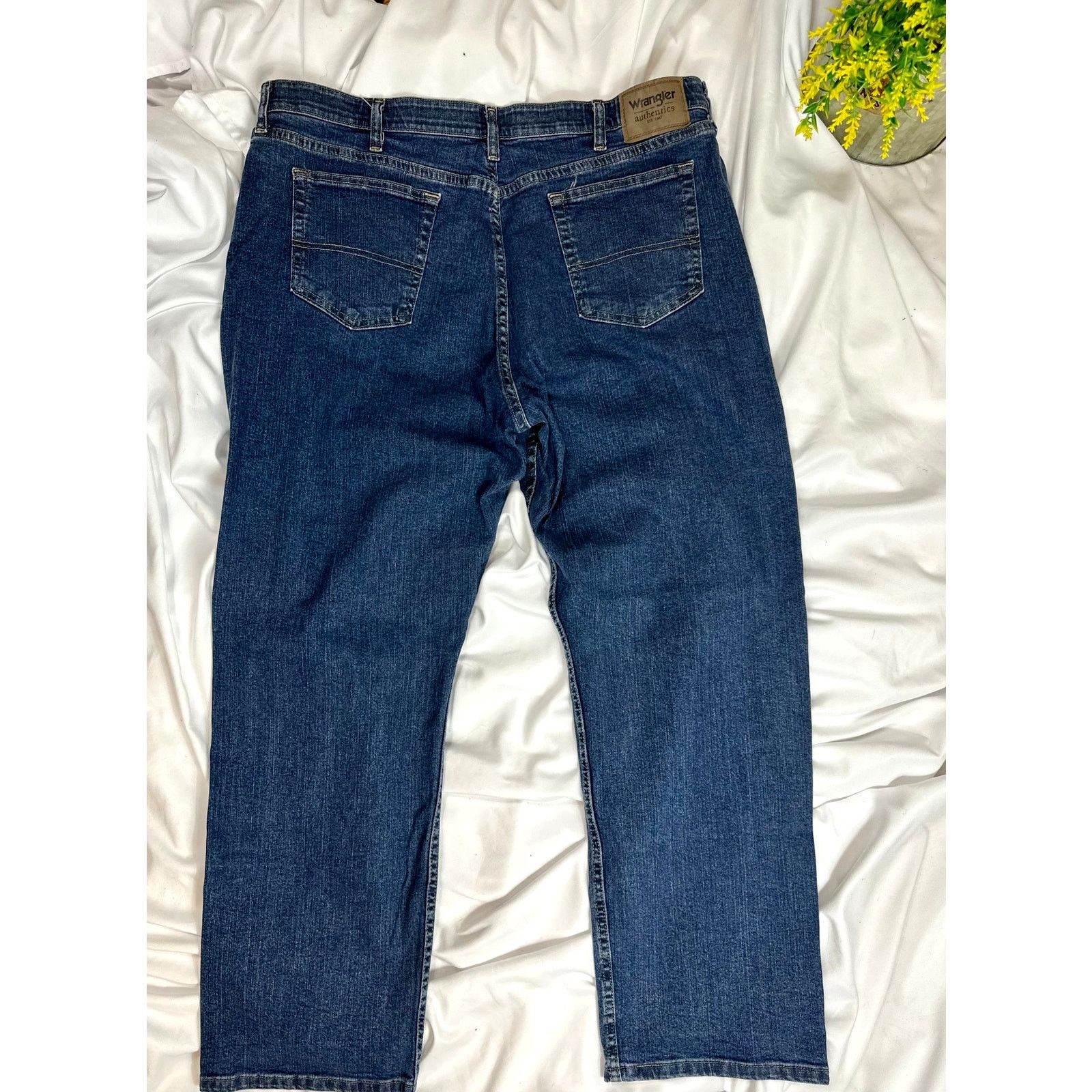 Wrangler Wrangler Authentic Mens Classic Straight Fit Jean Blue 40x30 Size US 40 / EU 56 - 11 Thumbnail