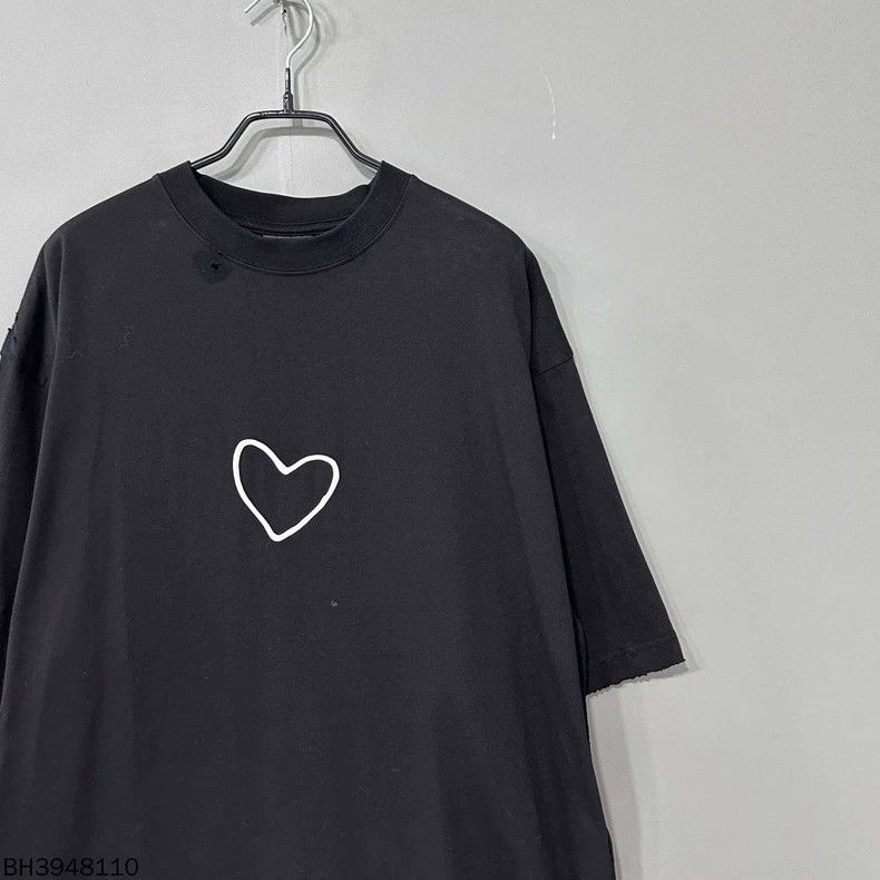 Balenciaga Balenciaga Valentine's Day Limited Heart Logo Short Sleeve Size US M / EU 48-50 / 2 - 3 Thumbnail