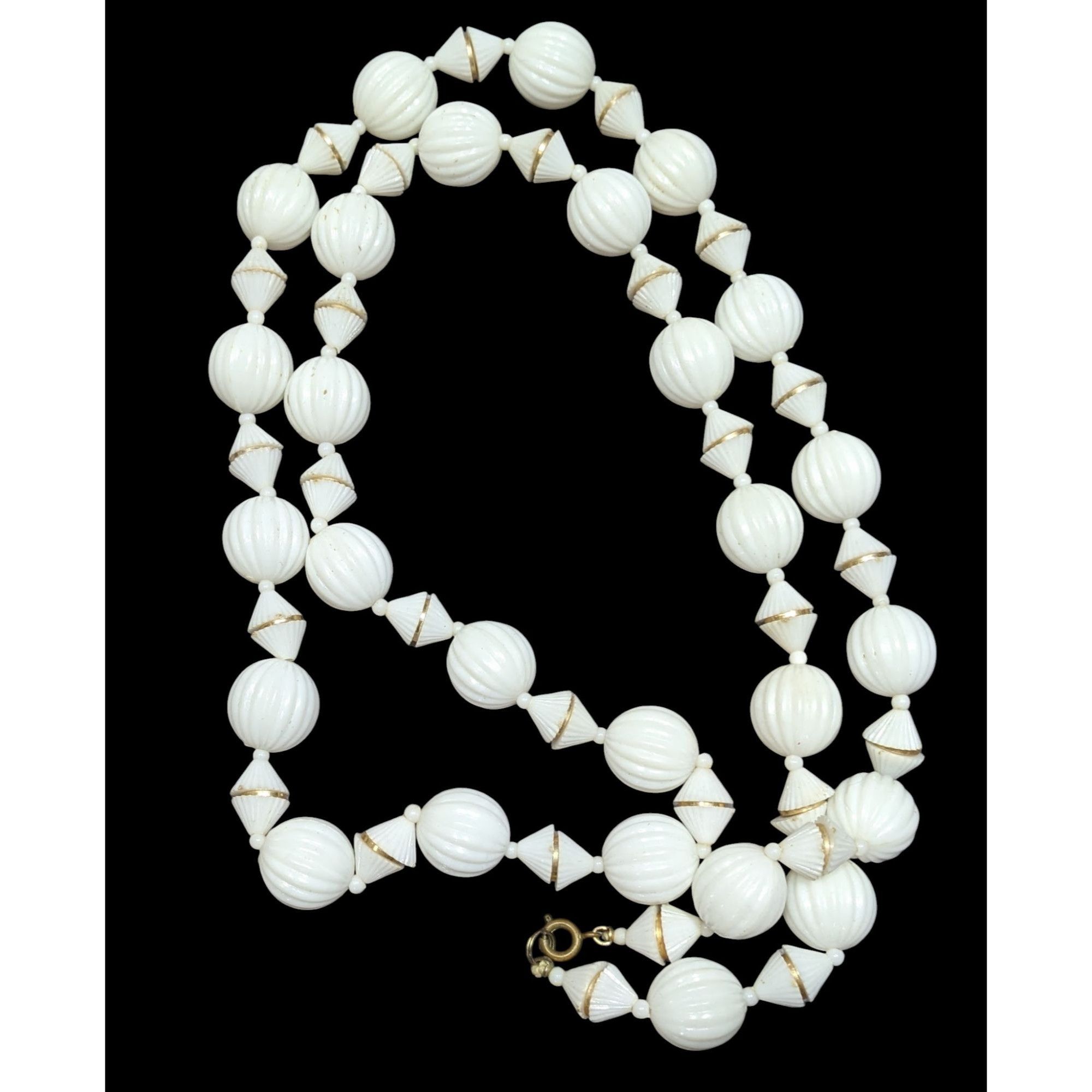 Other Vintage Retro White Beaded Necklace With Gold Accents Size ONE SIZE - 1 Thumbnail