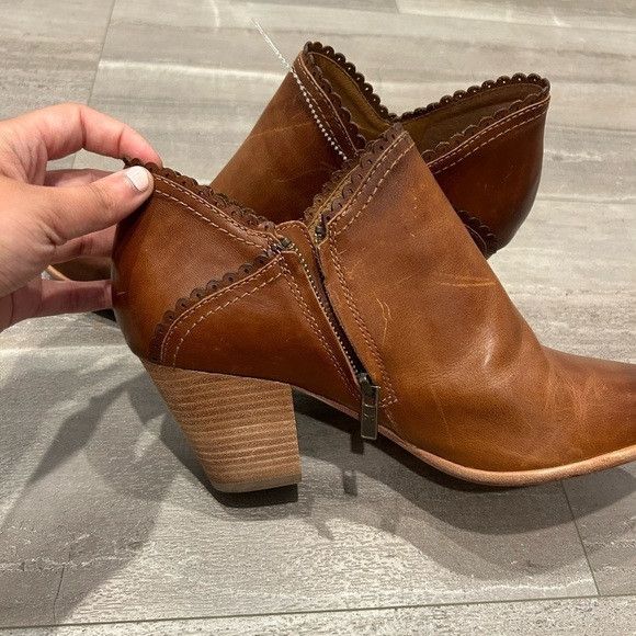 Frye Frye Leather Reed Scallop Trim Shooties Ankle Boots Size US 11 / IT 41 - 2 Thumbnail
