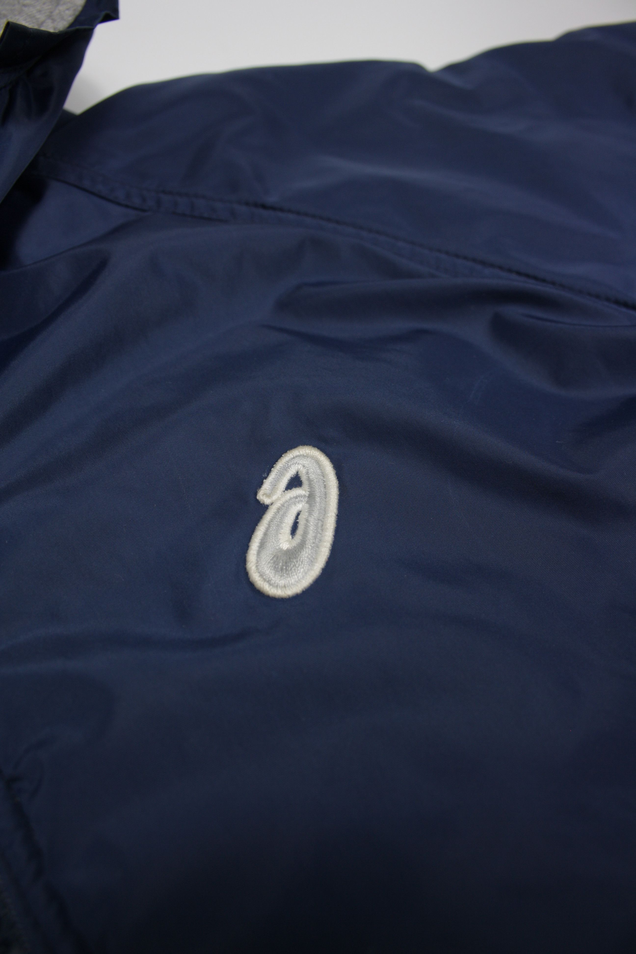 Asics × Vintage Asics 90s Vintage Nylon Hooded Varsity Padded Bomber Jacket Size US S / EU 44-46 / 1 - 5 Thumbnail