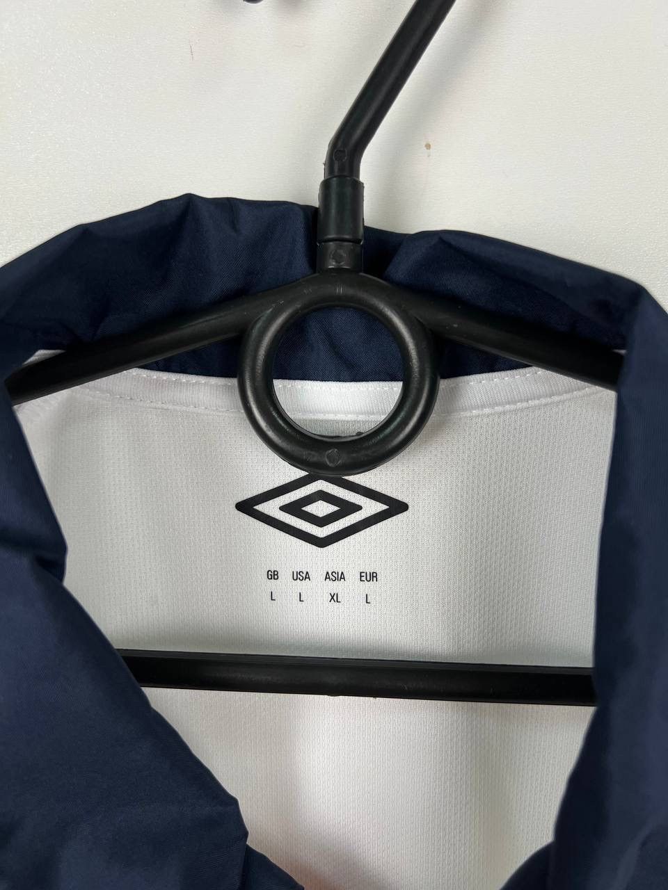Umbro England Umbro jersey t-shirts size L Size US L / EU 52-54 / 3 - 3 Thumbnail