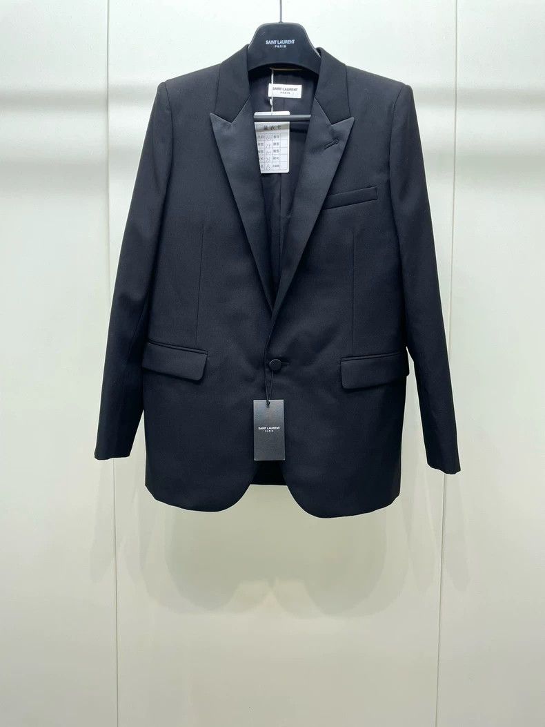 Yves Saint Laurent saint laurent Black suit with large lapels blazer 2503-Next Size S / US 4 / IT 40 - 1 Thumbnail