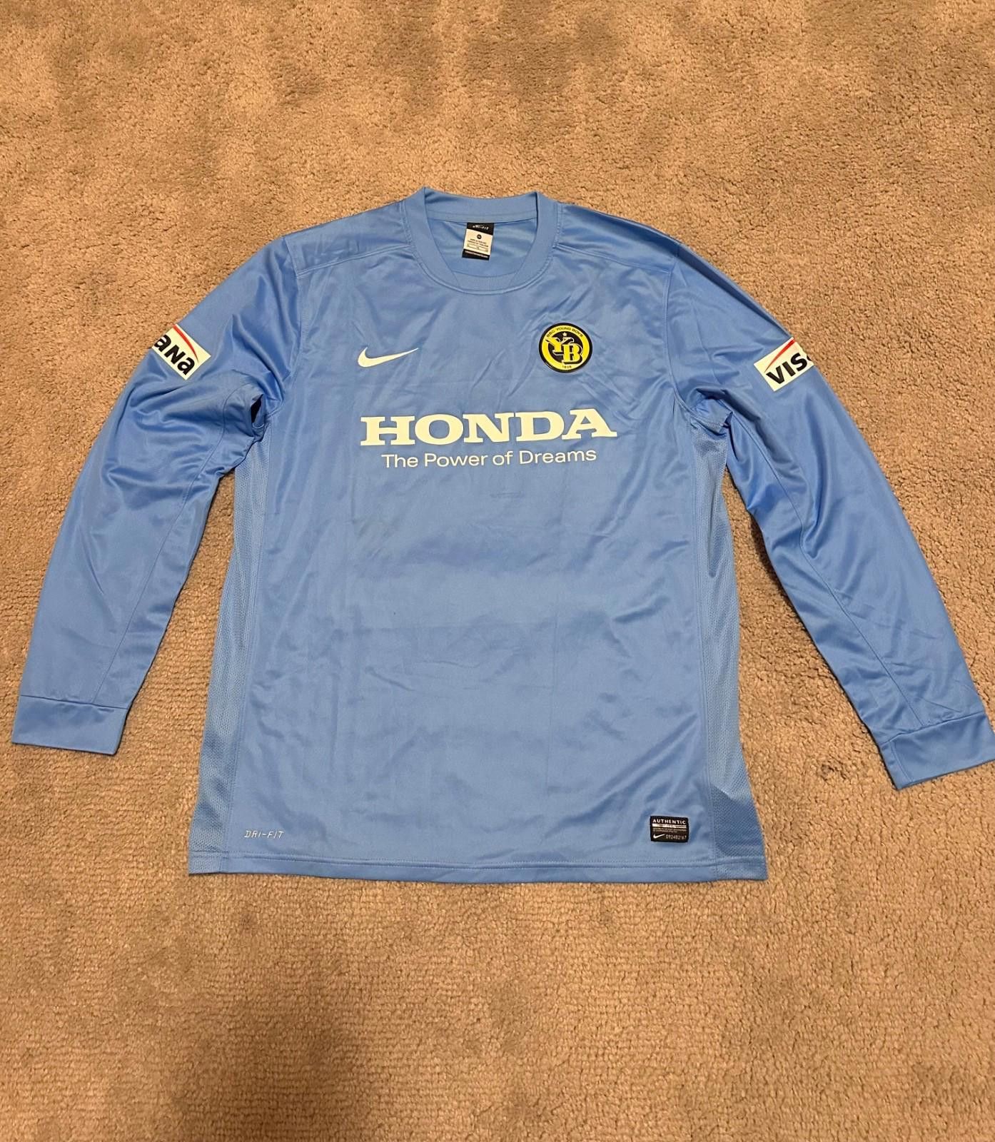 Nike Nike BSK Young Boys 2015/16 Goalkeeper Shirt Jersey Sz XL Size US XL / EU 56 / 4 - 1 Thumbnail