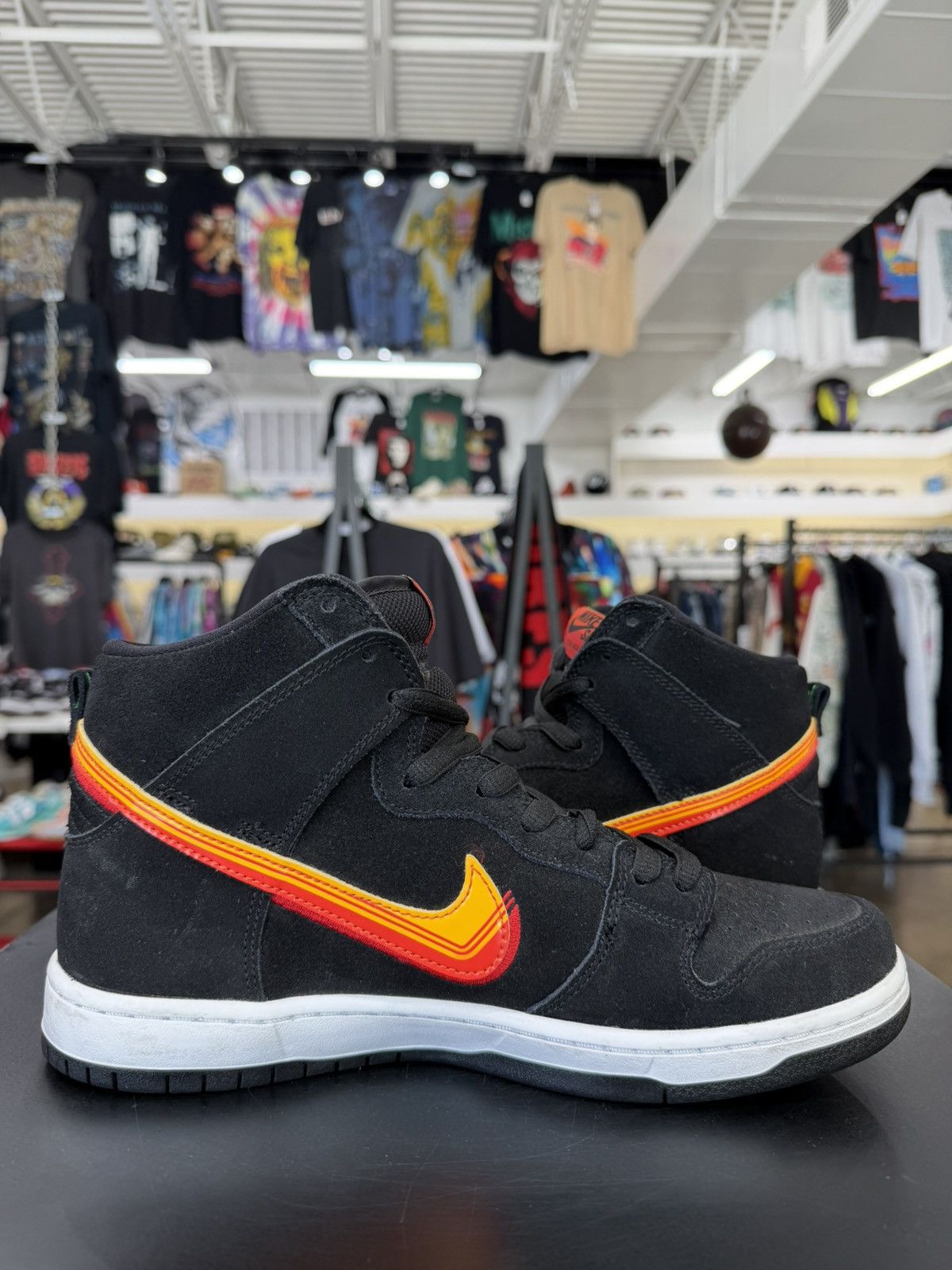 Nike Nike SB Dunk High Truck It Size 9.5 (2020) Size US 9.5 / EU 42-43 - 3 Thumbnail